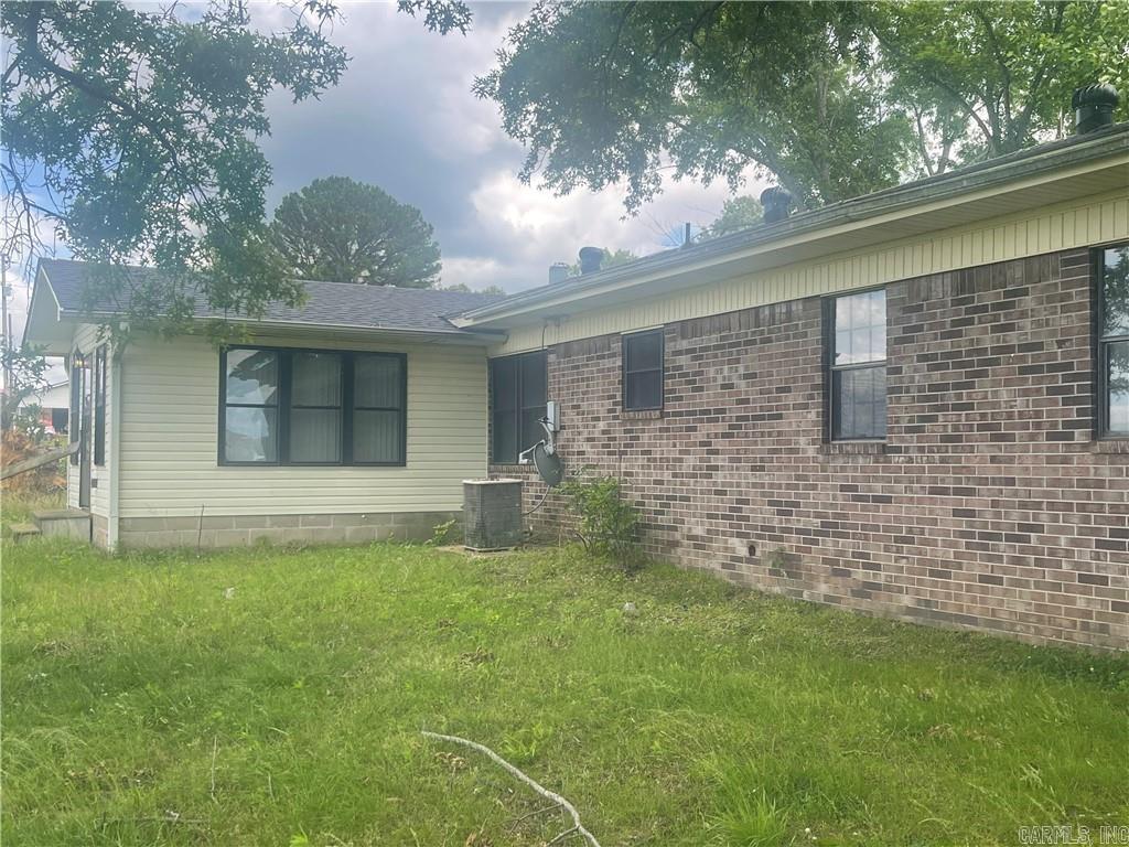 1223 County Rd 2171  Hartman, AR