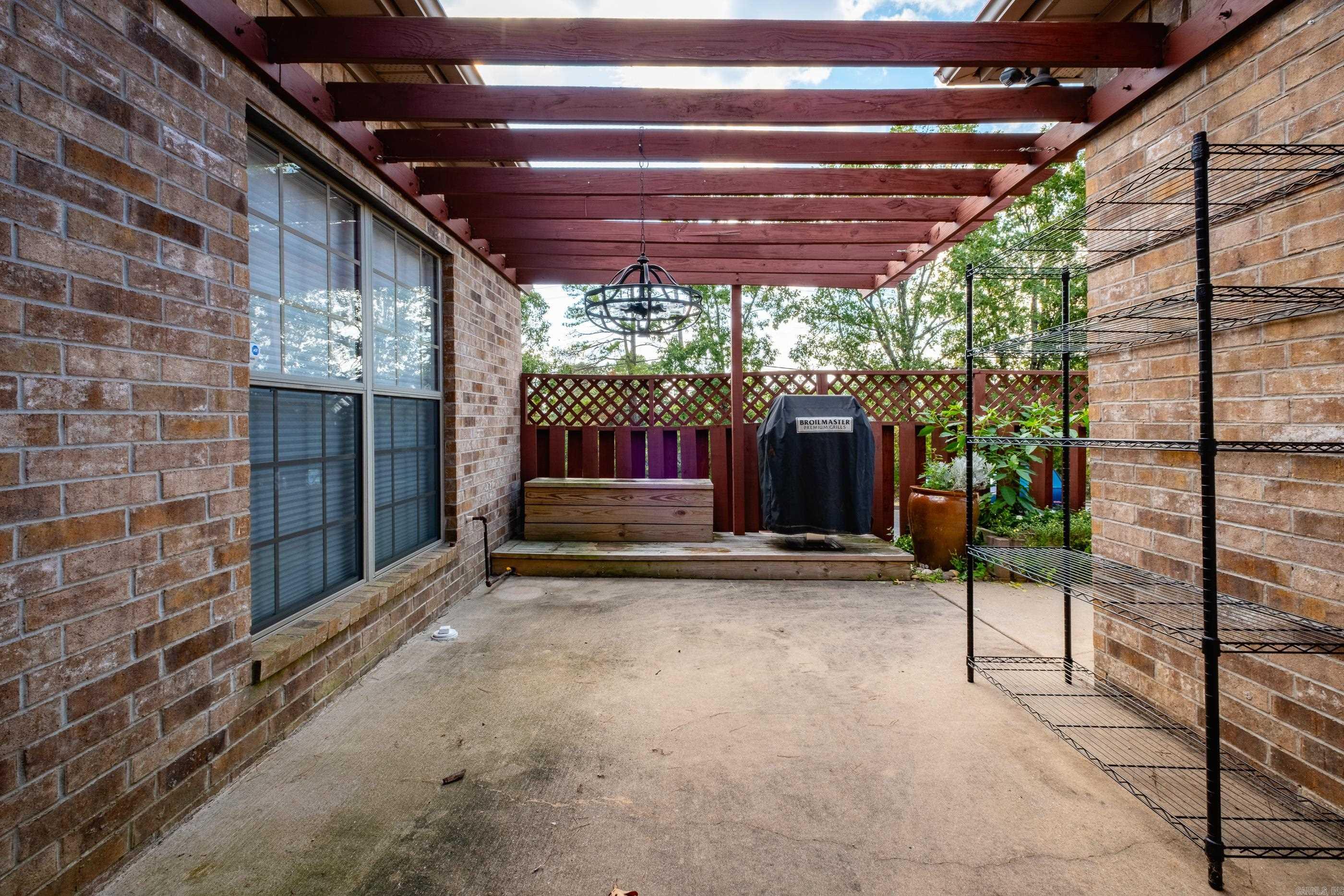 73 Reservoir Heights  Little Rock, AR