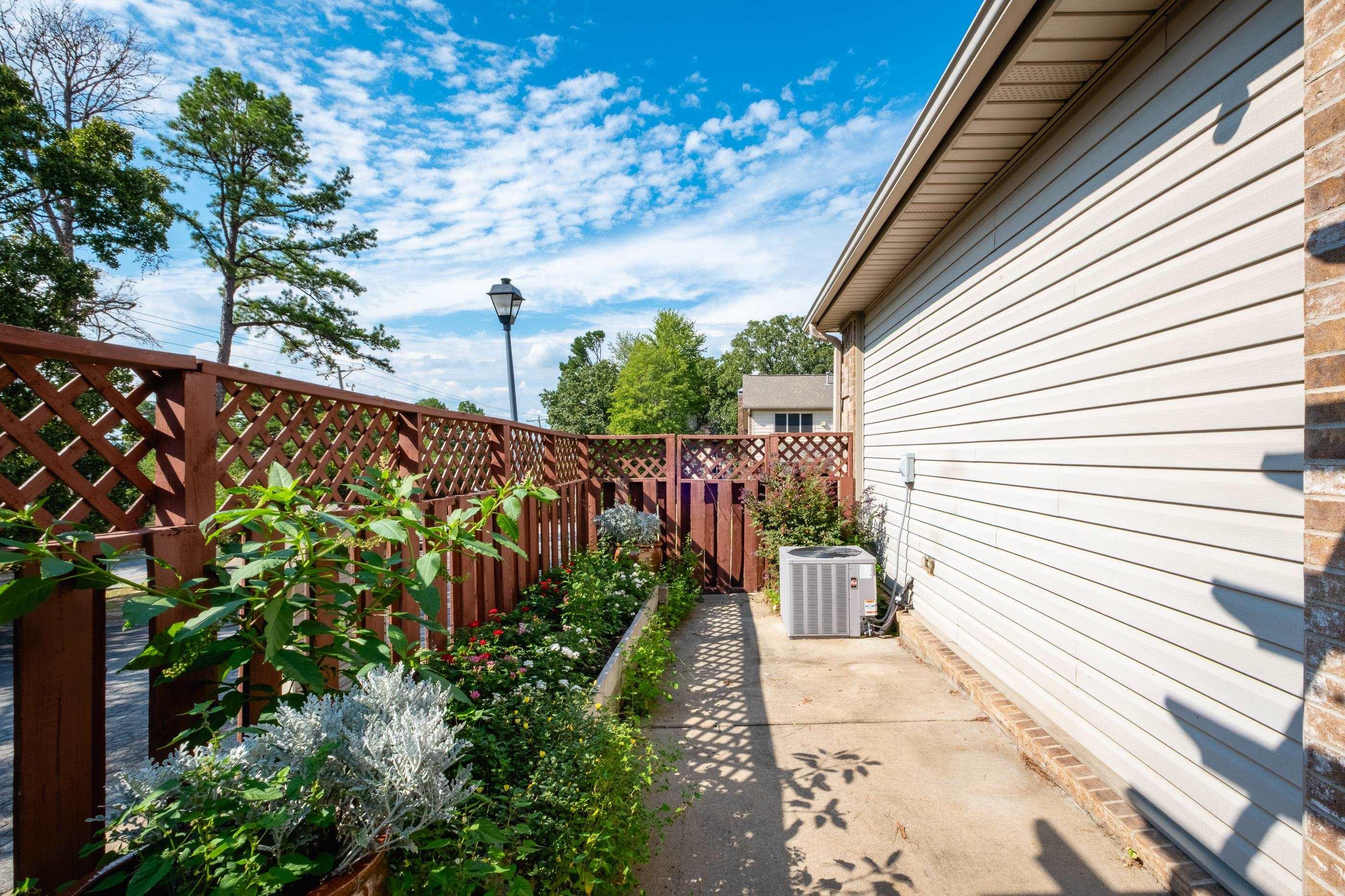 73 Reservoir Heights  Little Rock, AR