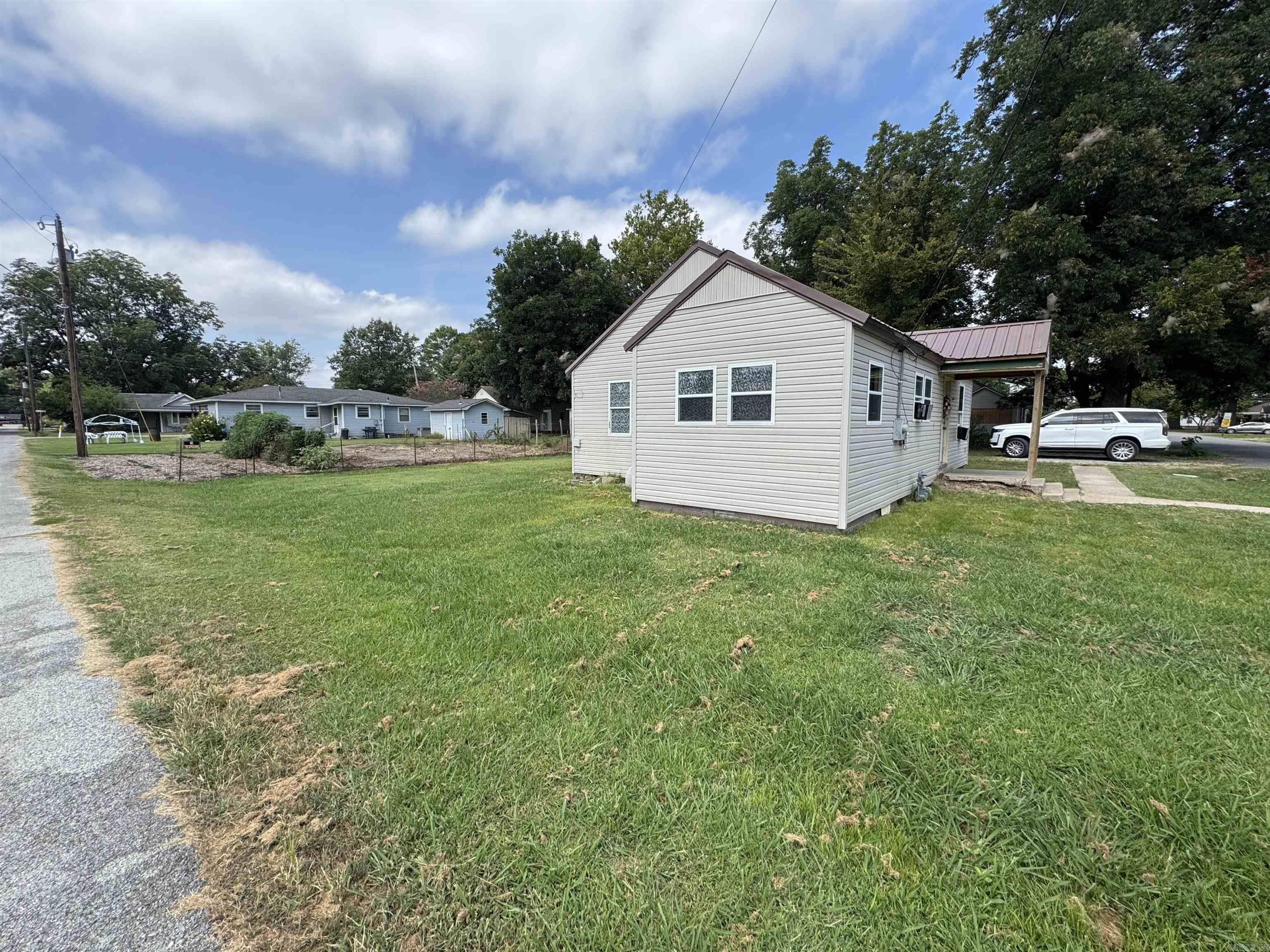 487 S Garfield  Piggott, AR