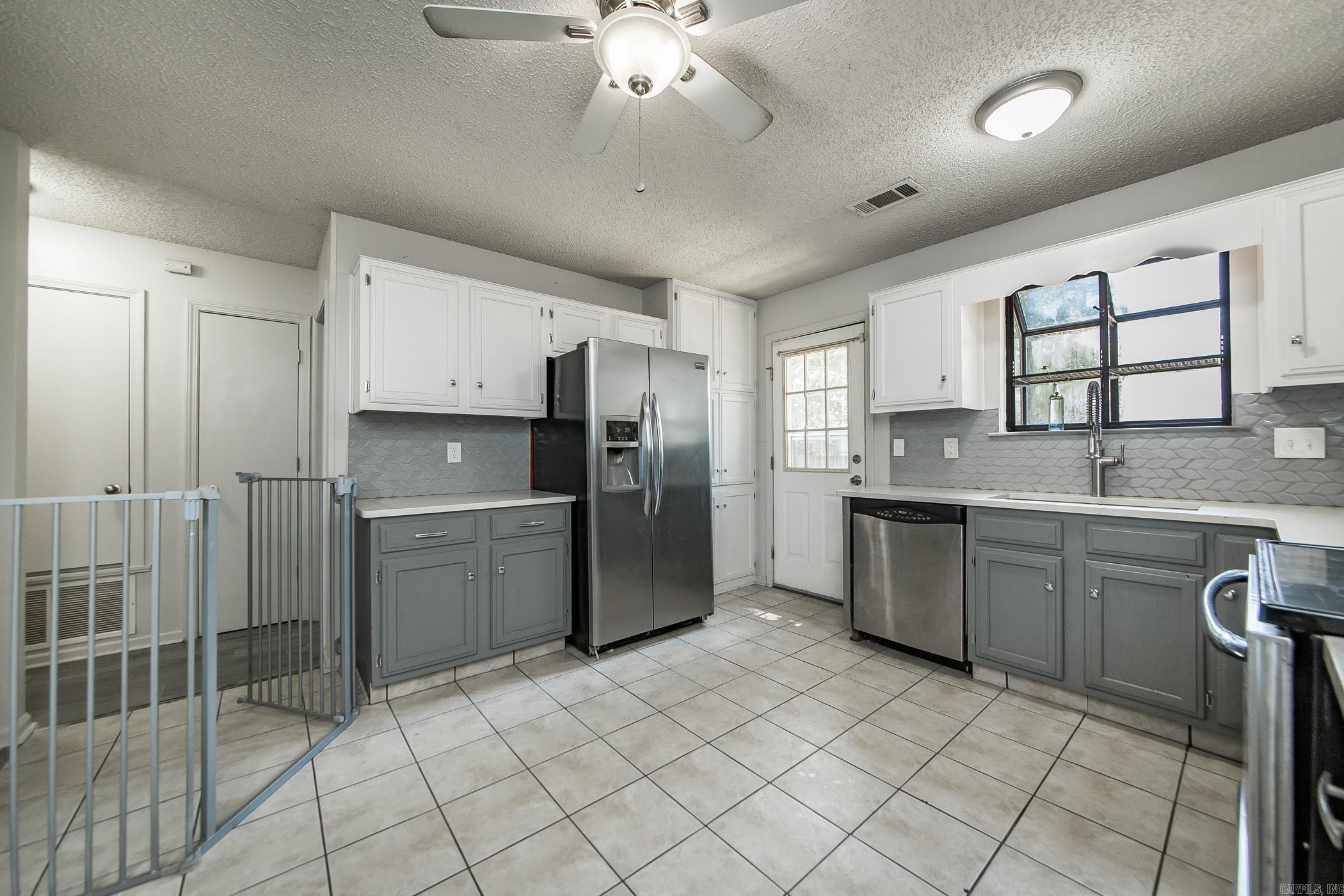 404 MAY Street Sherwood, AR 72120-3815