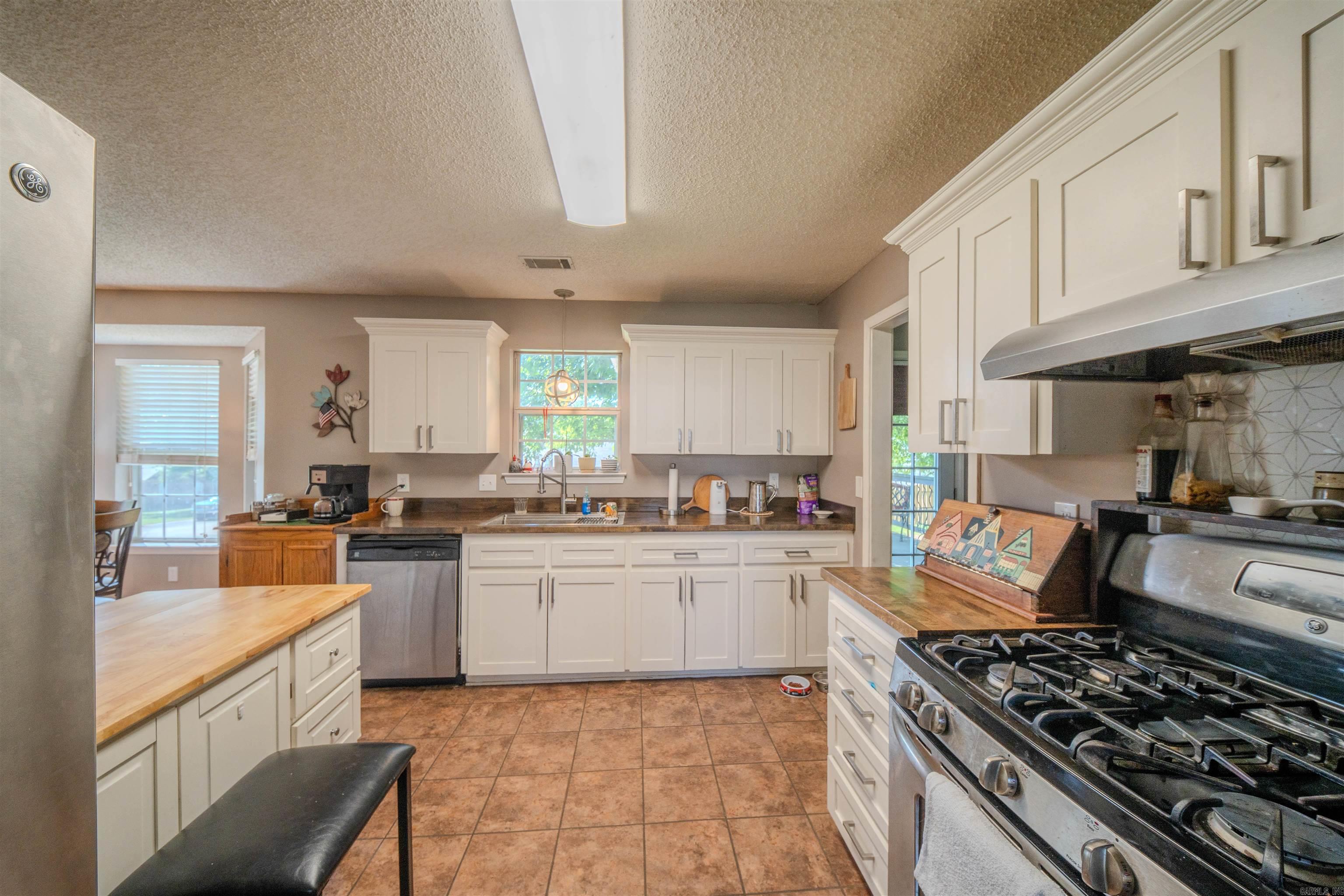 2523 DELAWARE CROSSING  Benton, AR
