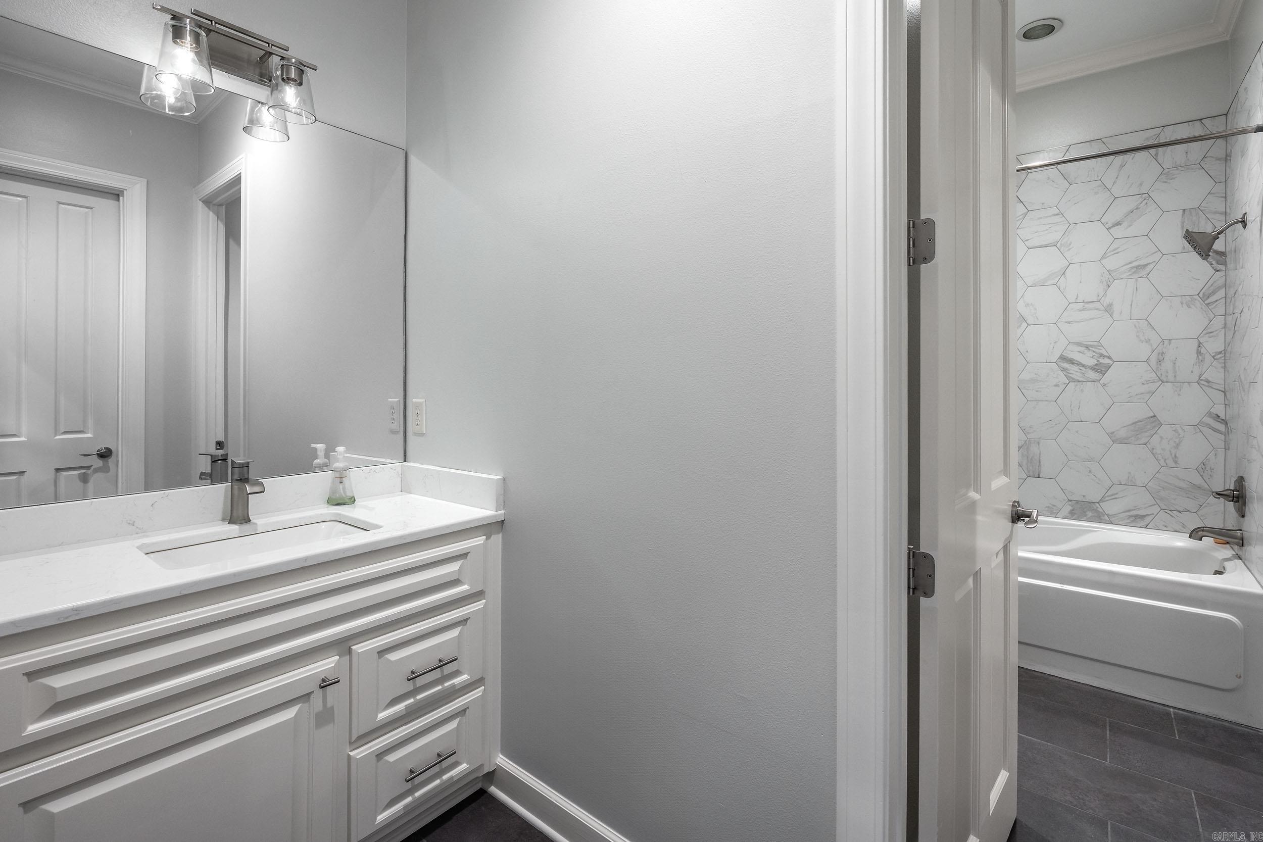 14 Sologne Circle Little Rock, AR 72223