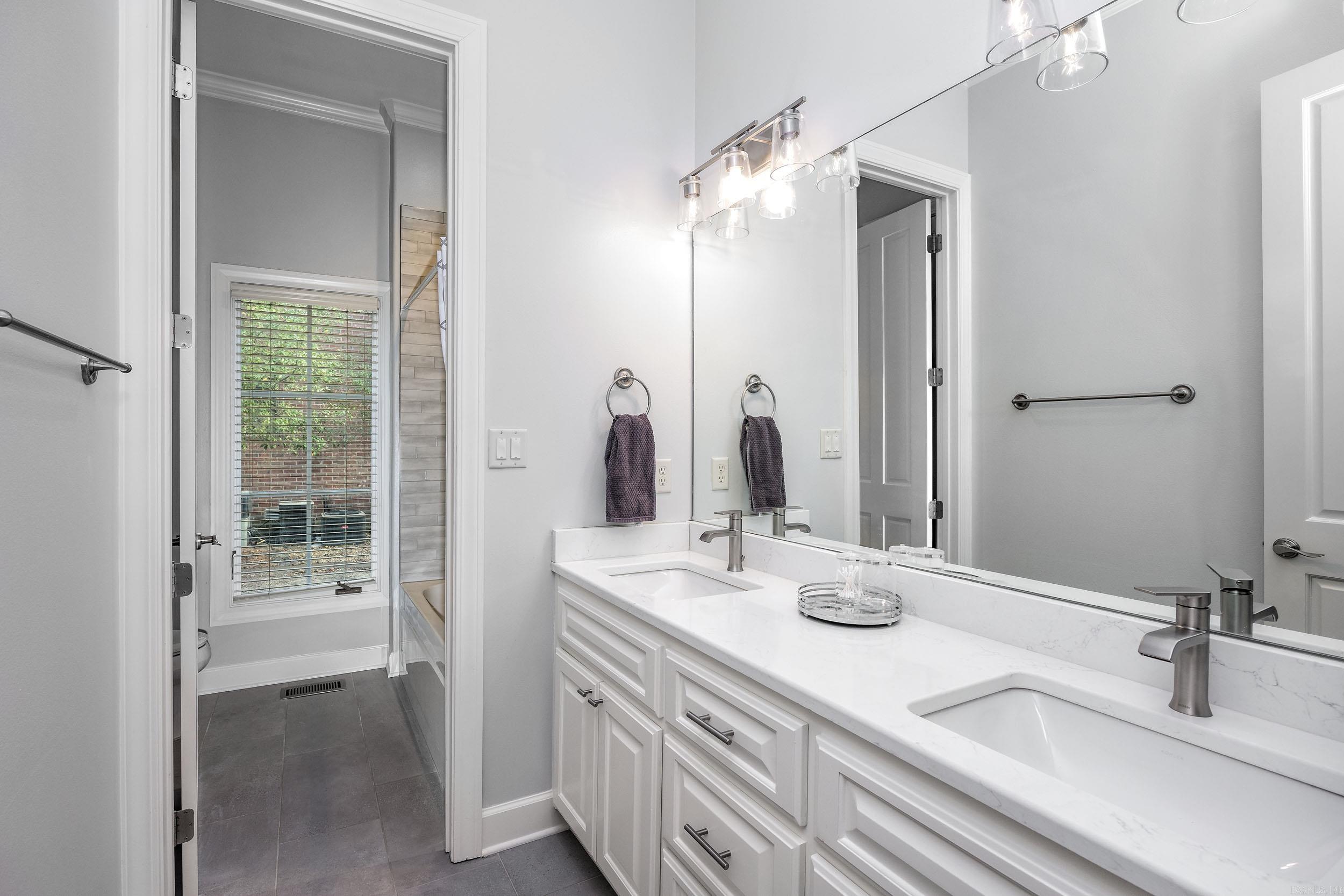 14 Sologne Circle Little Rock, AR 72223