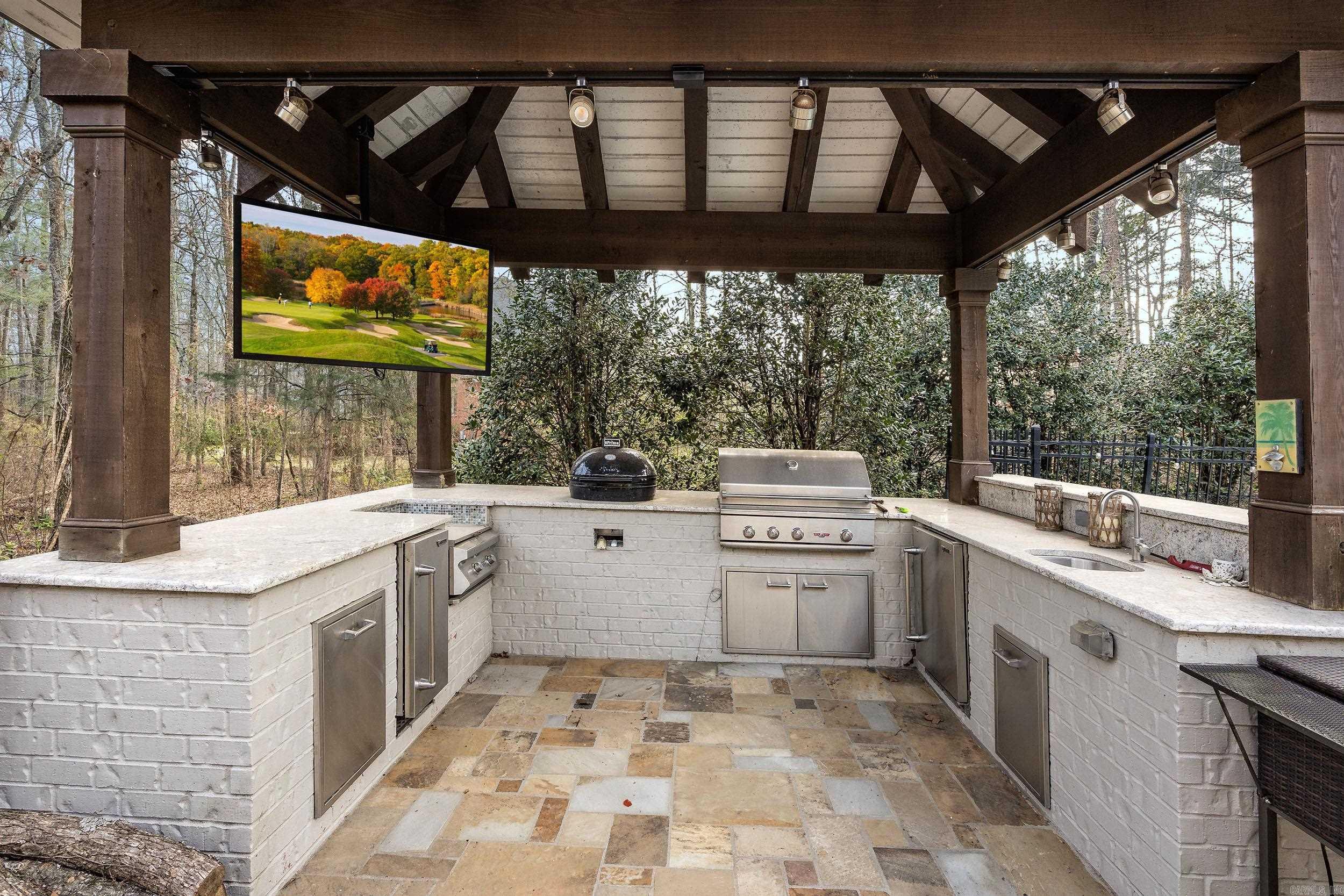 14 Sologne Circle Little Rock, AR 72223