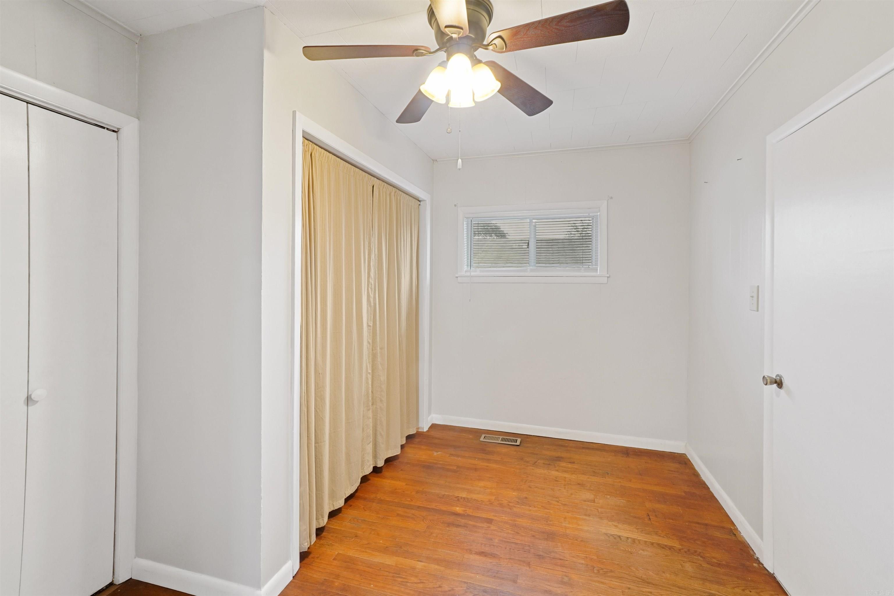 871 S 65  Clinton, AR