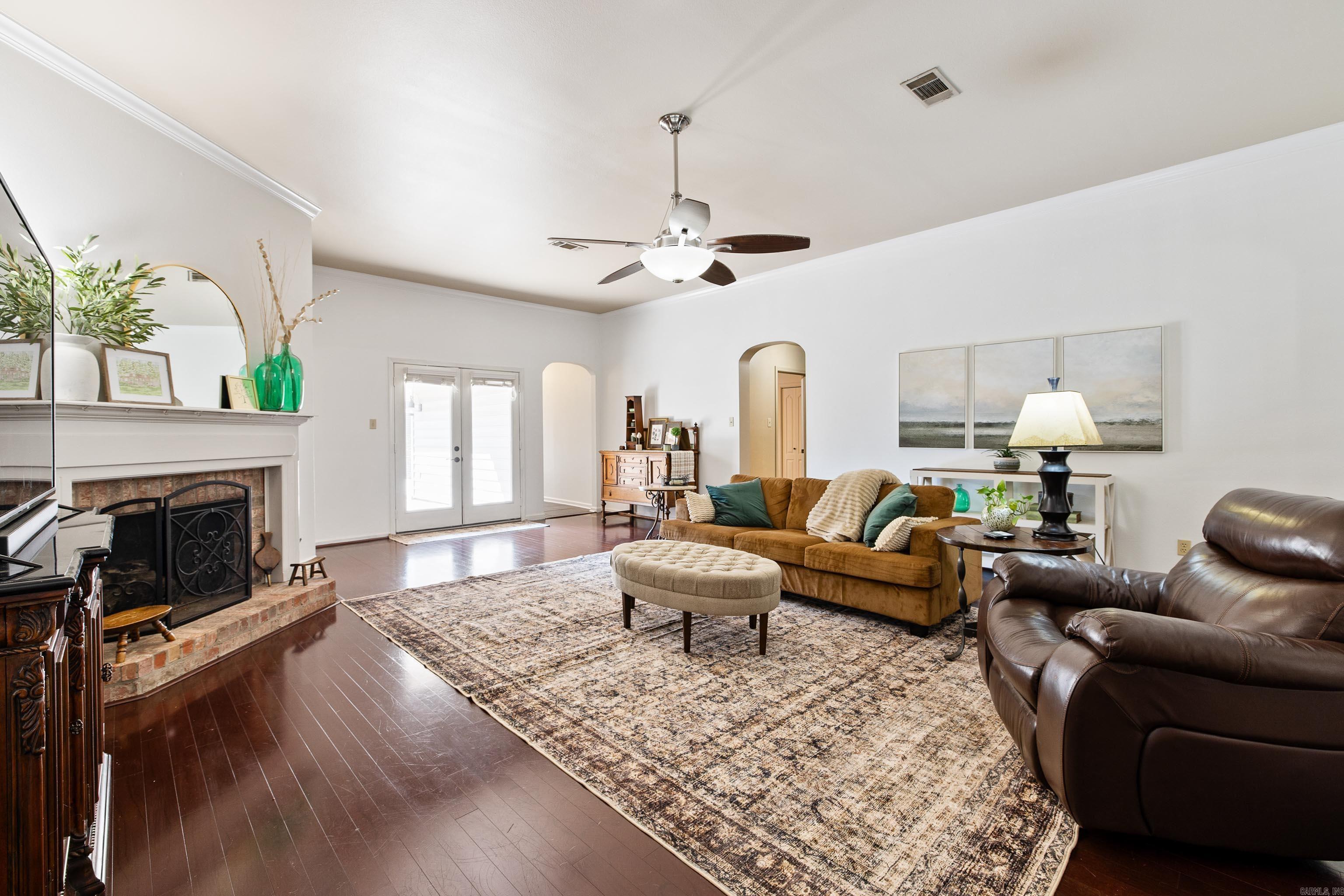 1045 Cambridge  Benton, AR