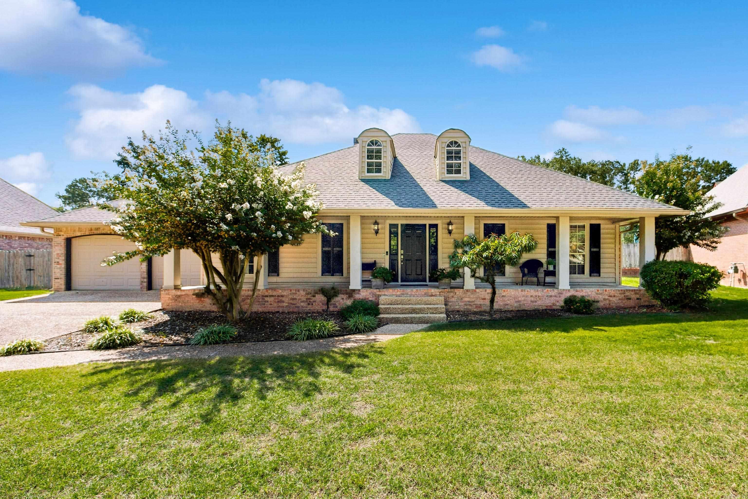 1045 Cambridge  Benton, AR