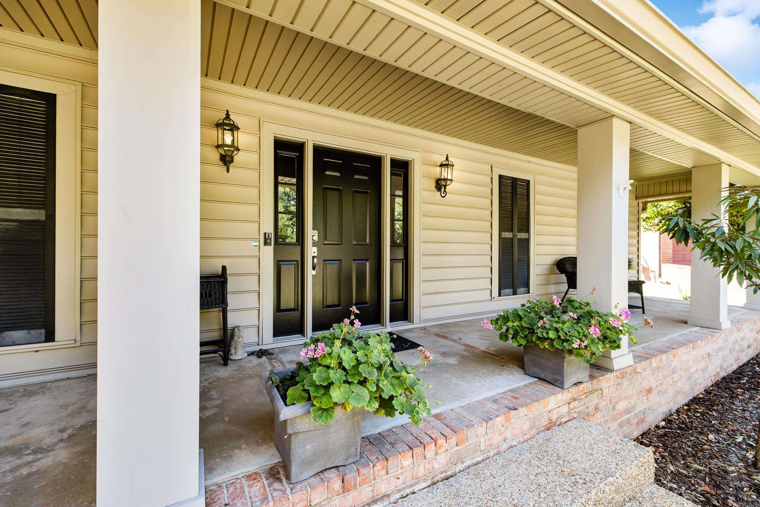 1045 Cambridge  Benton, AR