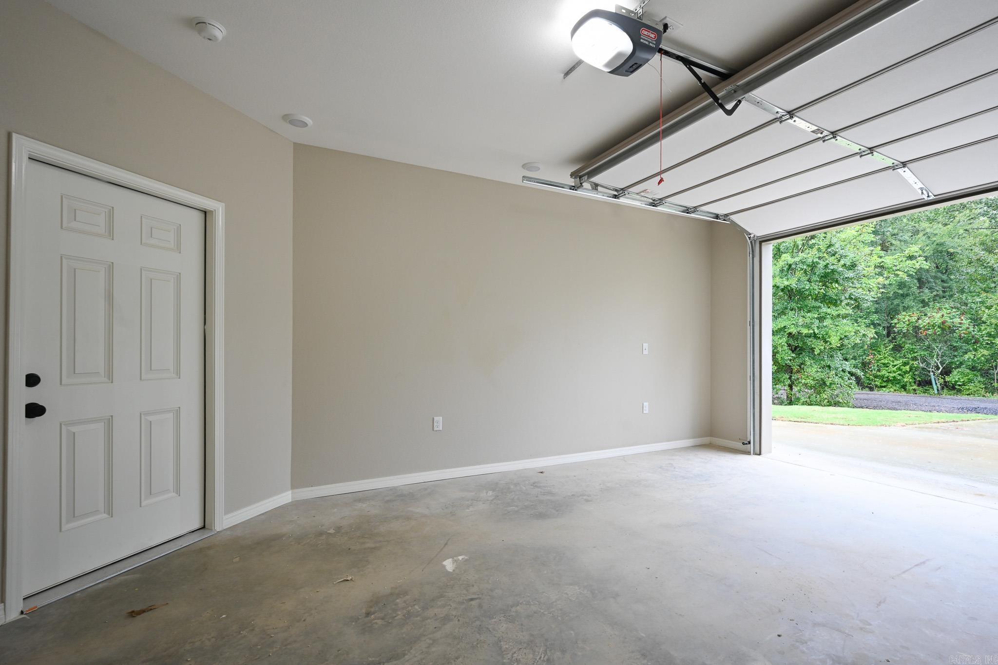 104 Red Oak  Mena, AR