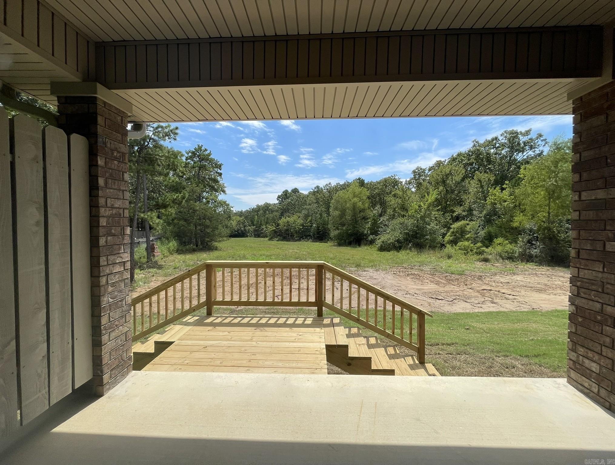 104 Red Oak  Mena, AR