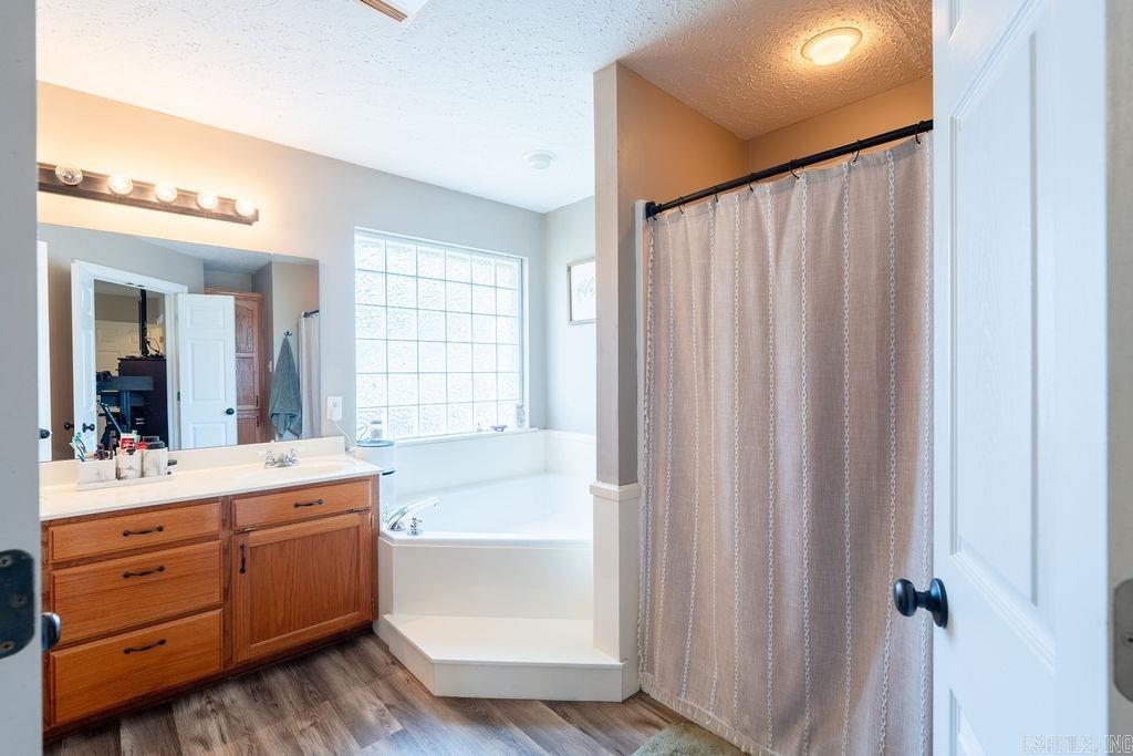 38 Linda  Greenbrier, AR
