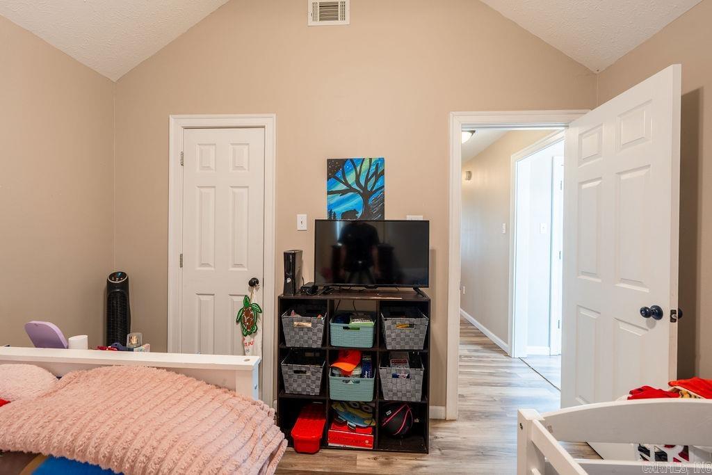 38 Linda  Greenbrier, AR