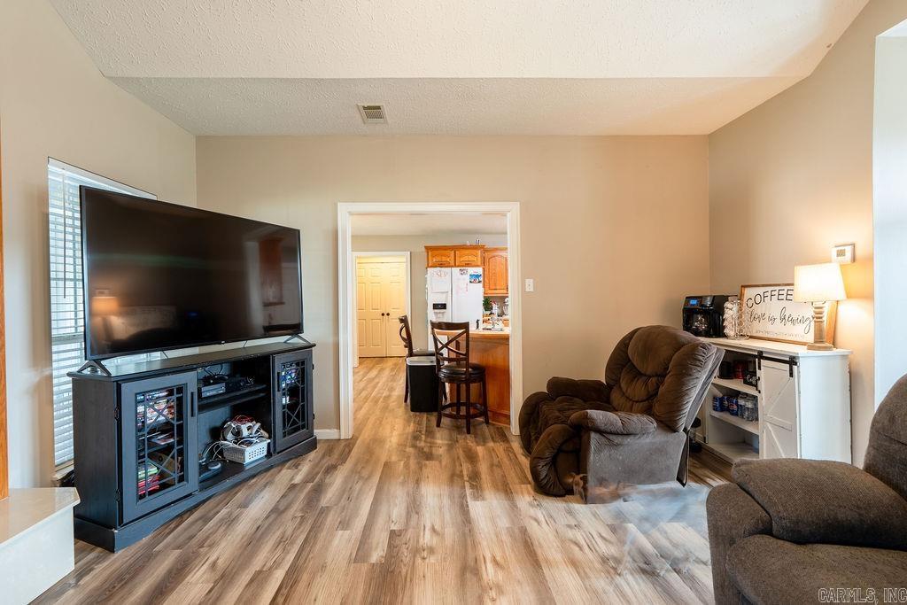 38 Linda  Greenbrier, AR