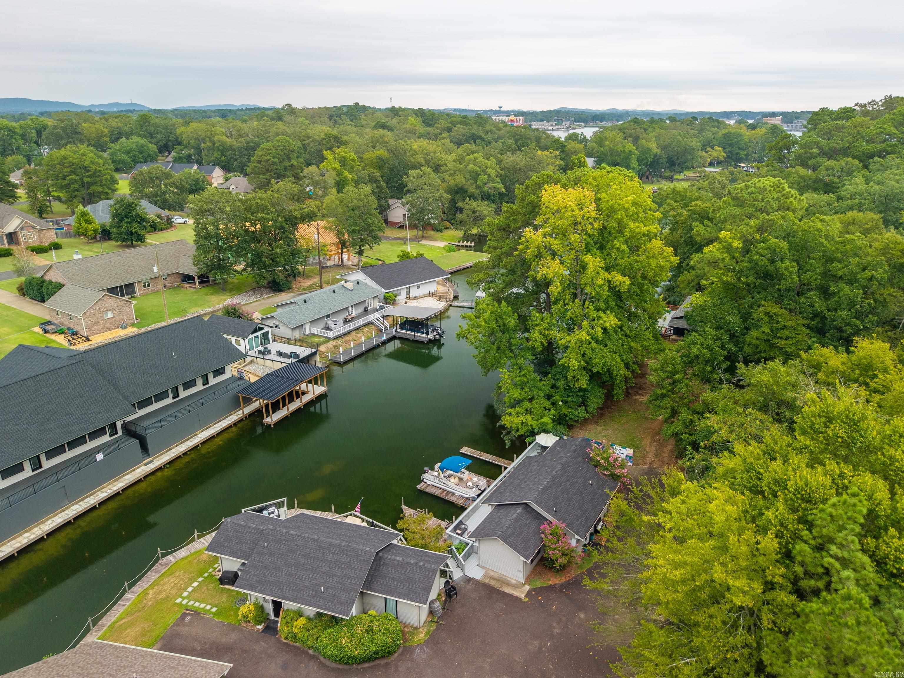 125 Lee's  Hot Springs, AR