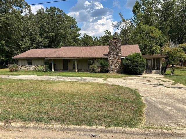 1105  woodcrest  Star City, AR