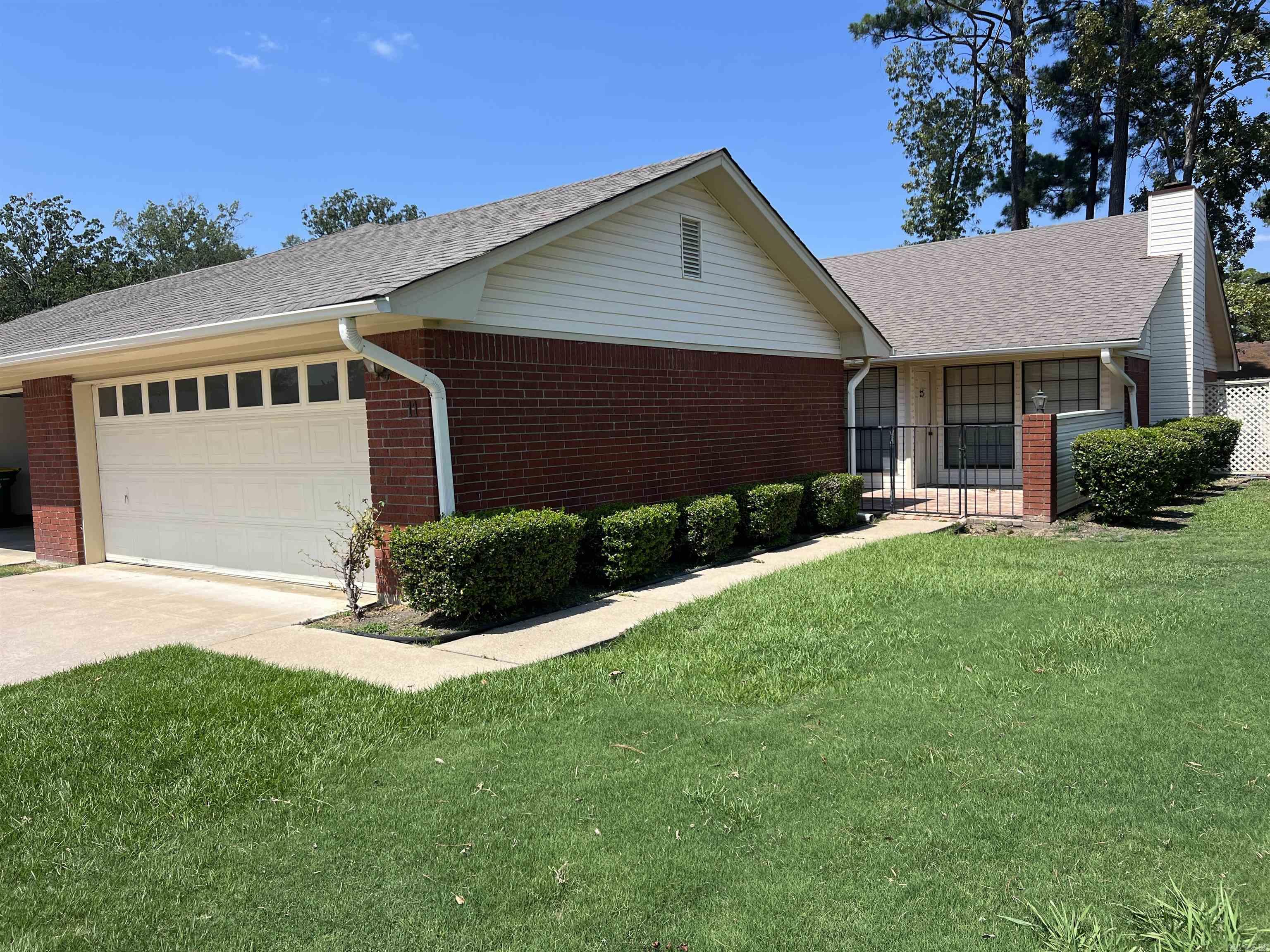 11 Summerset Place  Pine Bluff, AR
