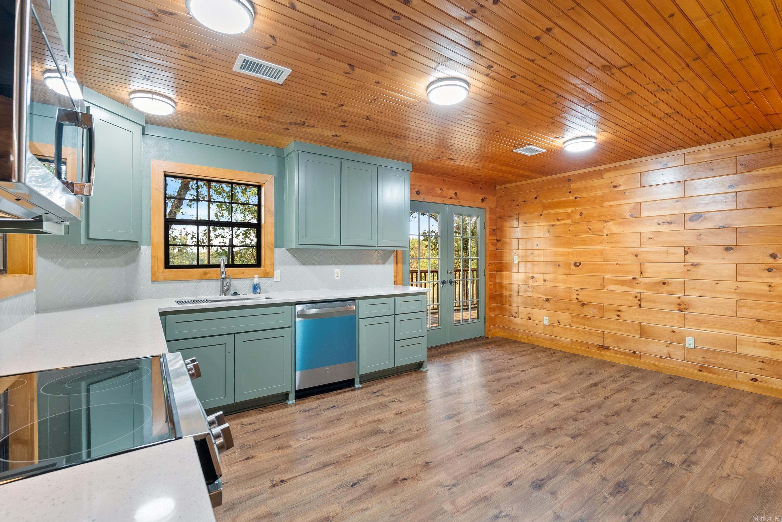 203 Marcus Hill  Enola, AR