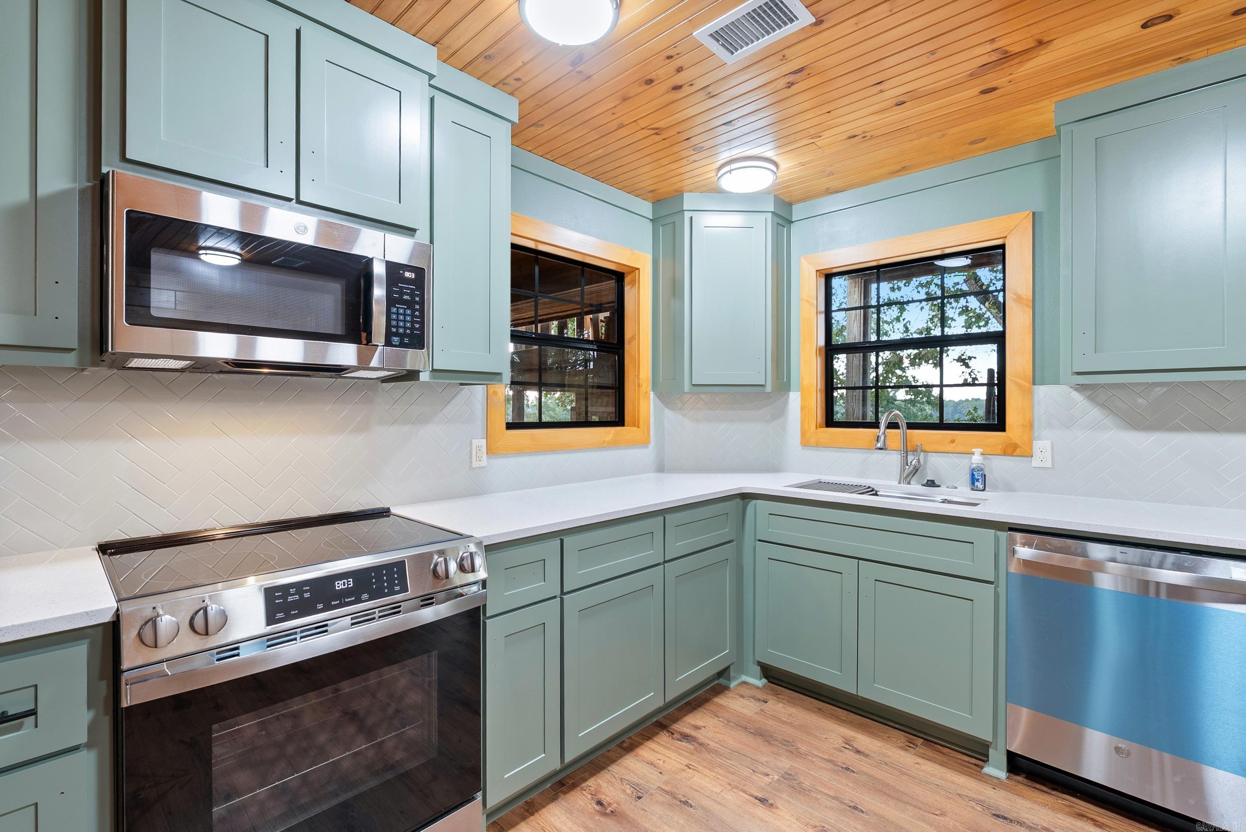 203 Marcus Hill  Enola, AR