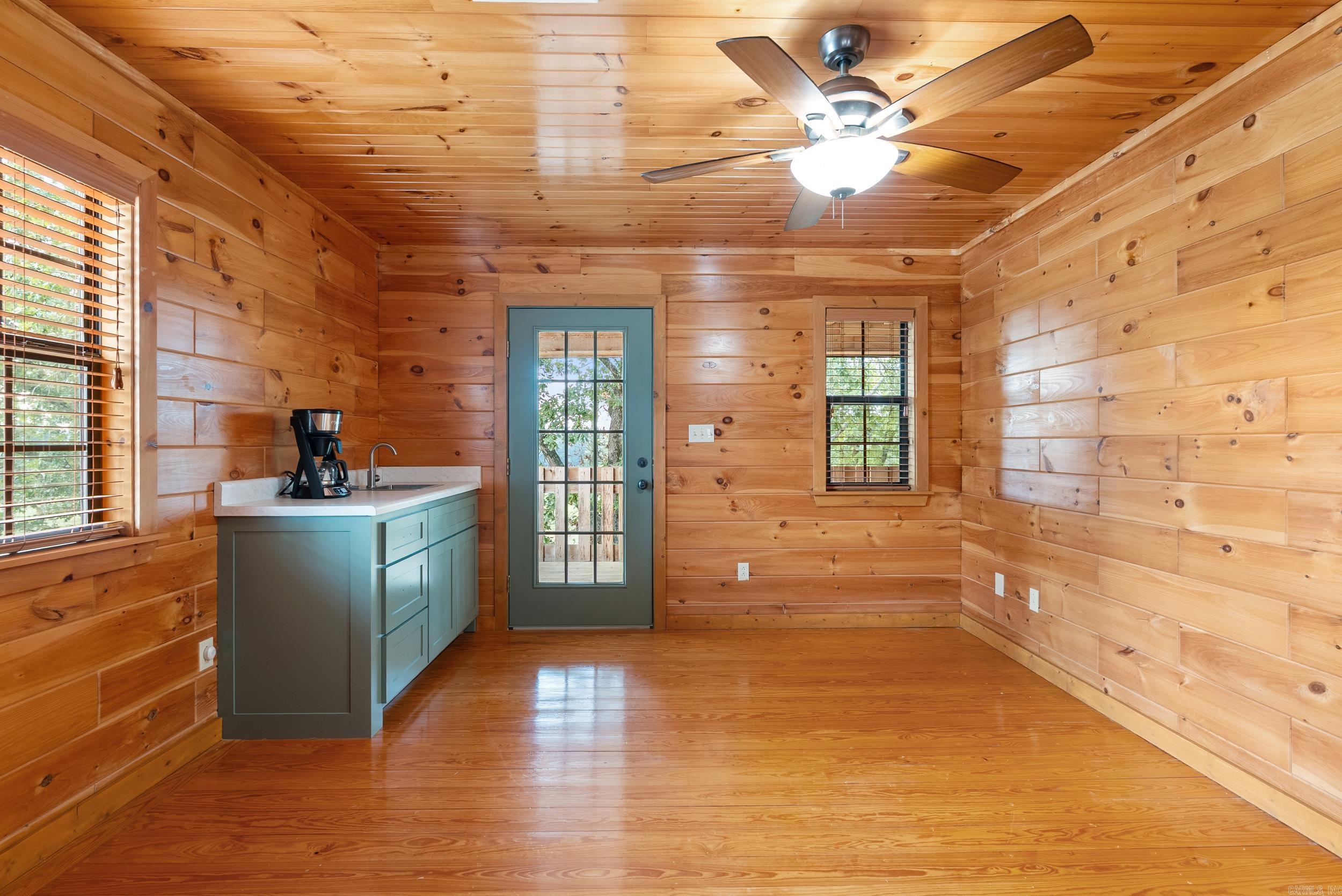 203 Marcus Hill  Enola, AR