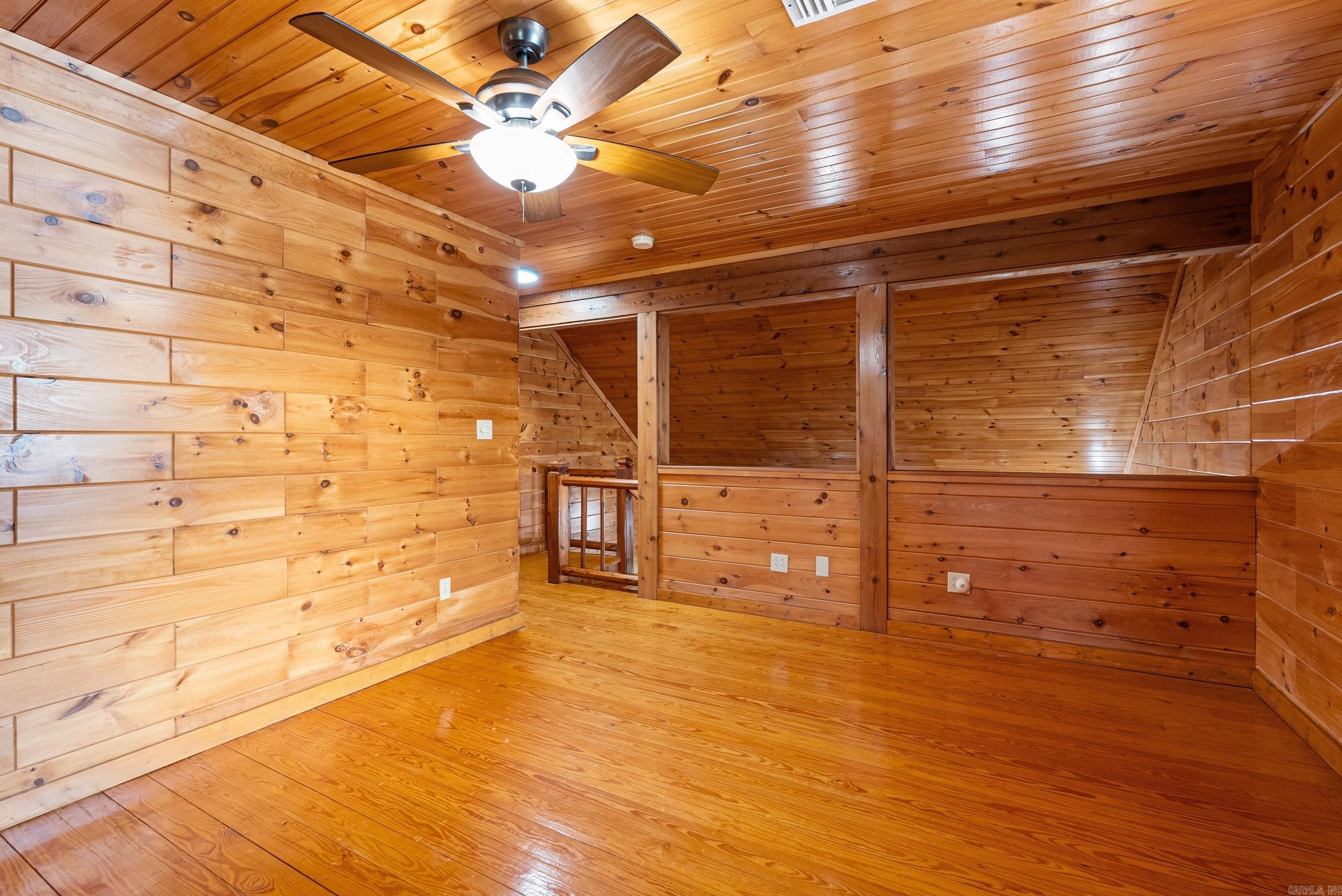 203 Marcus Hill  Enola, AR