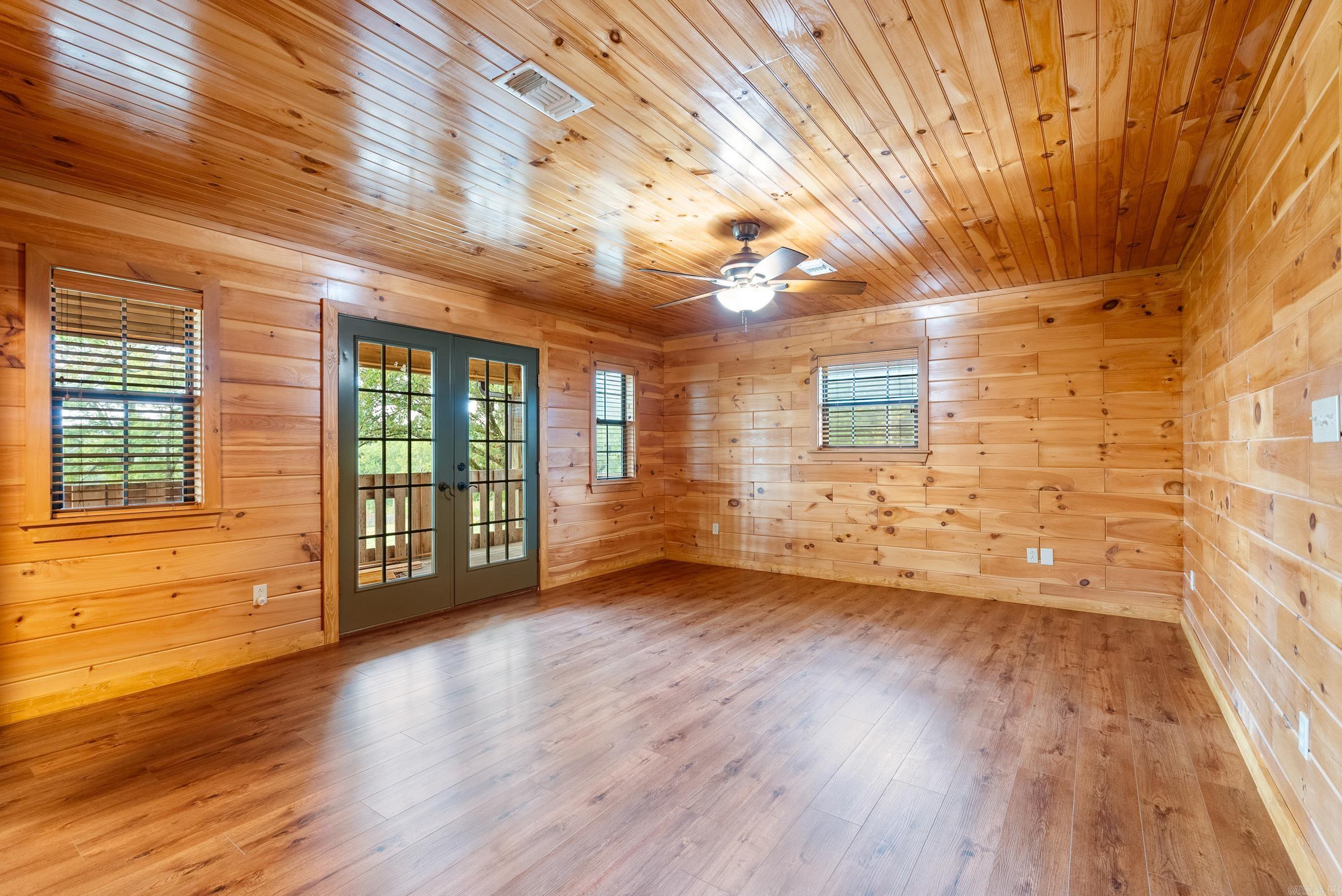 203 Marcus Hill  Enola, AR