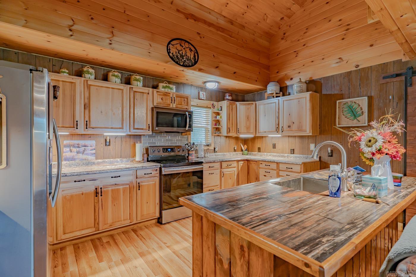 7135 Highway 124  Quitman, AR