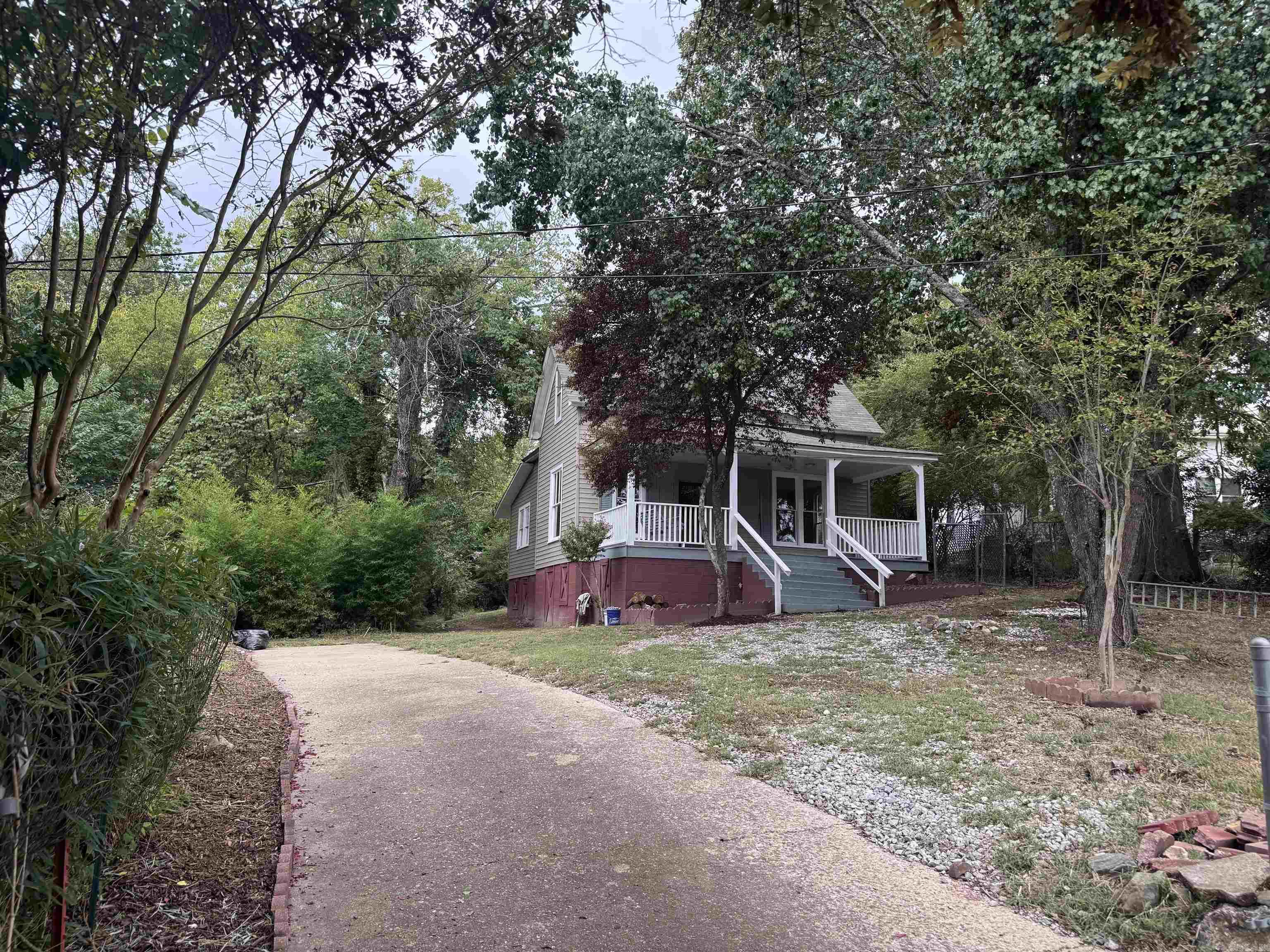 209 Elizabeth  Hot Springs, AR