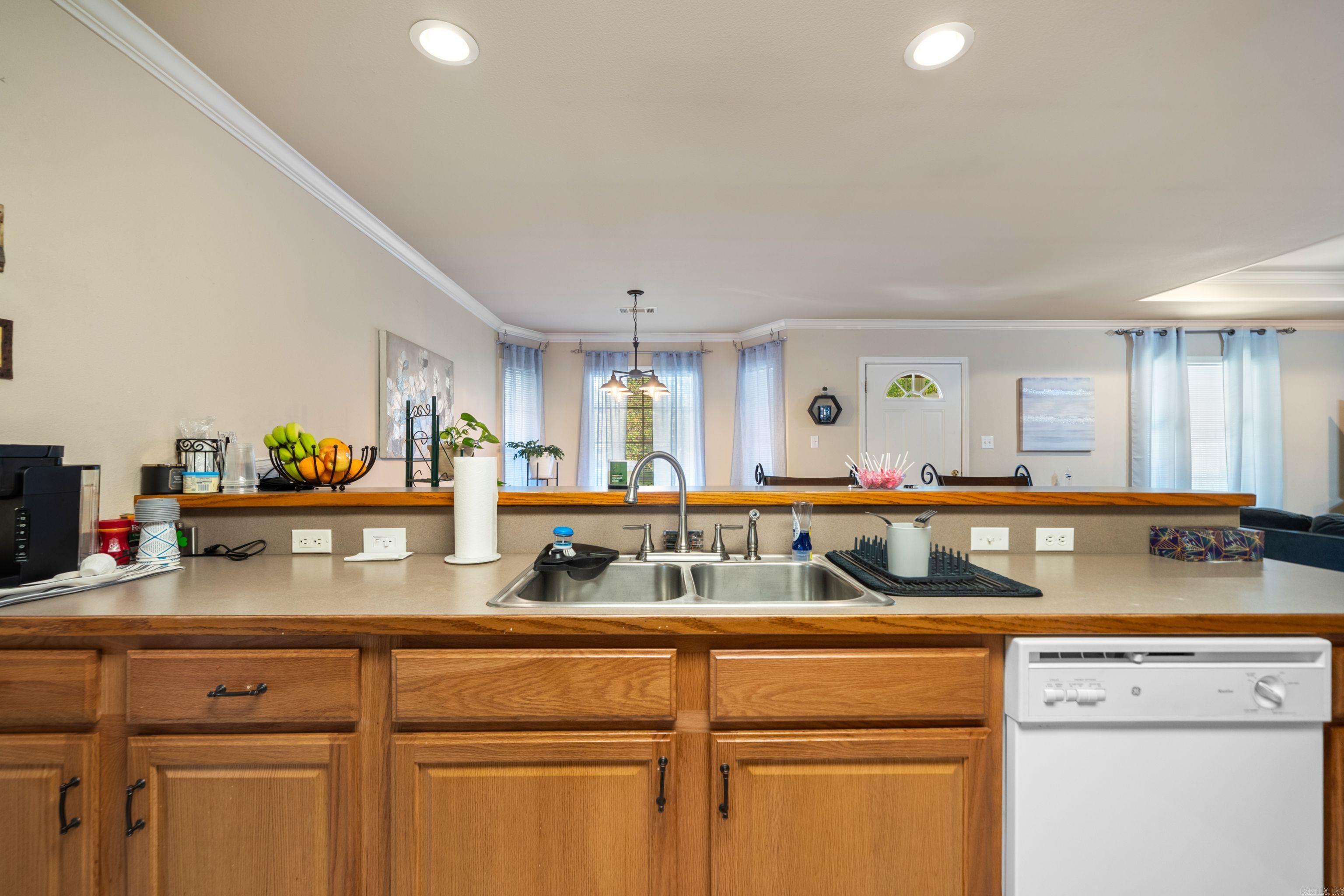 111 Latricia Hot Springs, AR 71913