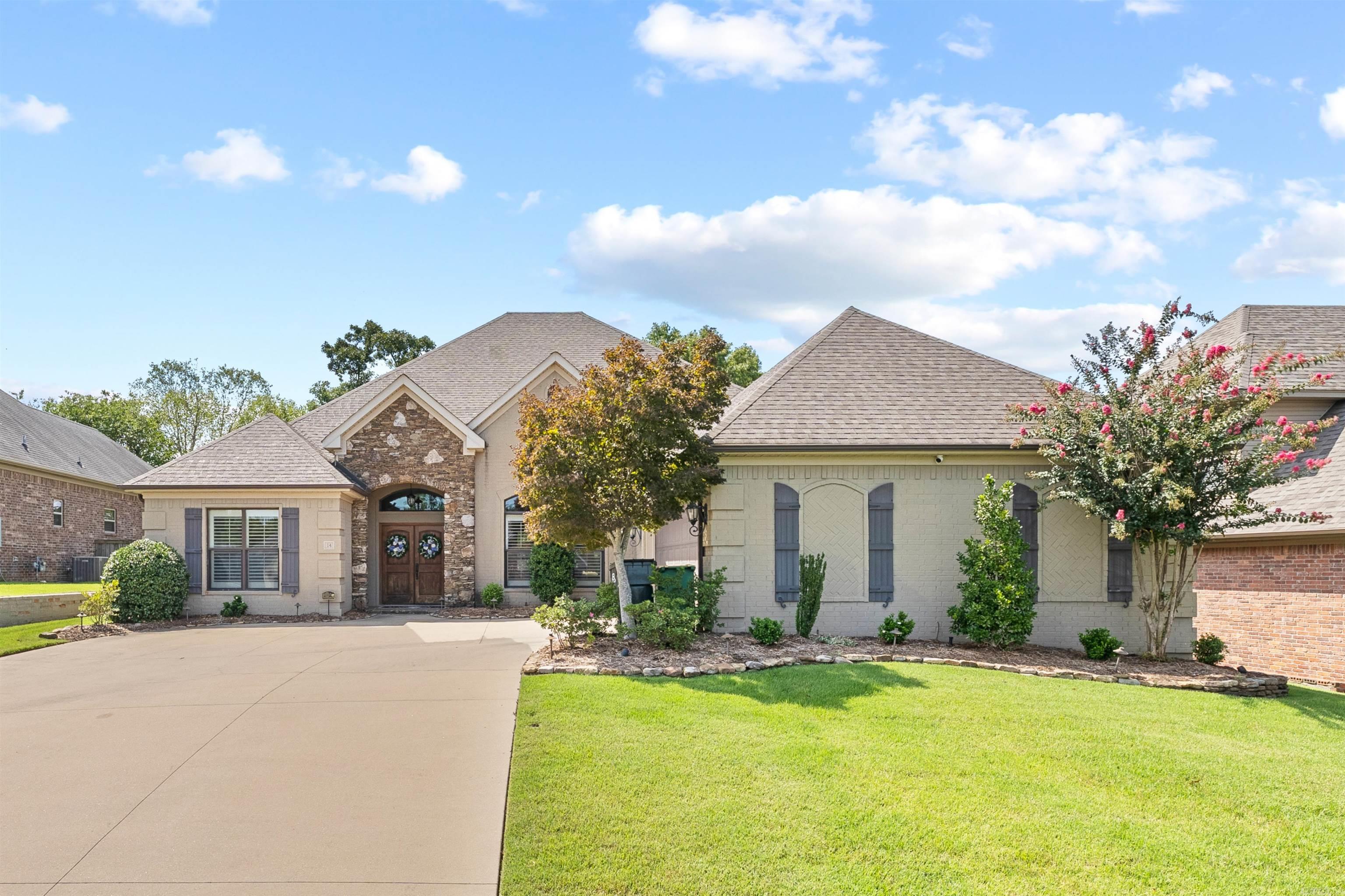 14 Epernay Cir  Little Rock, AR