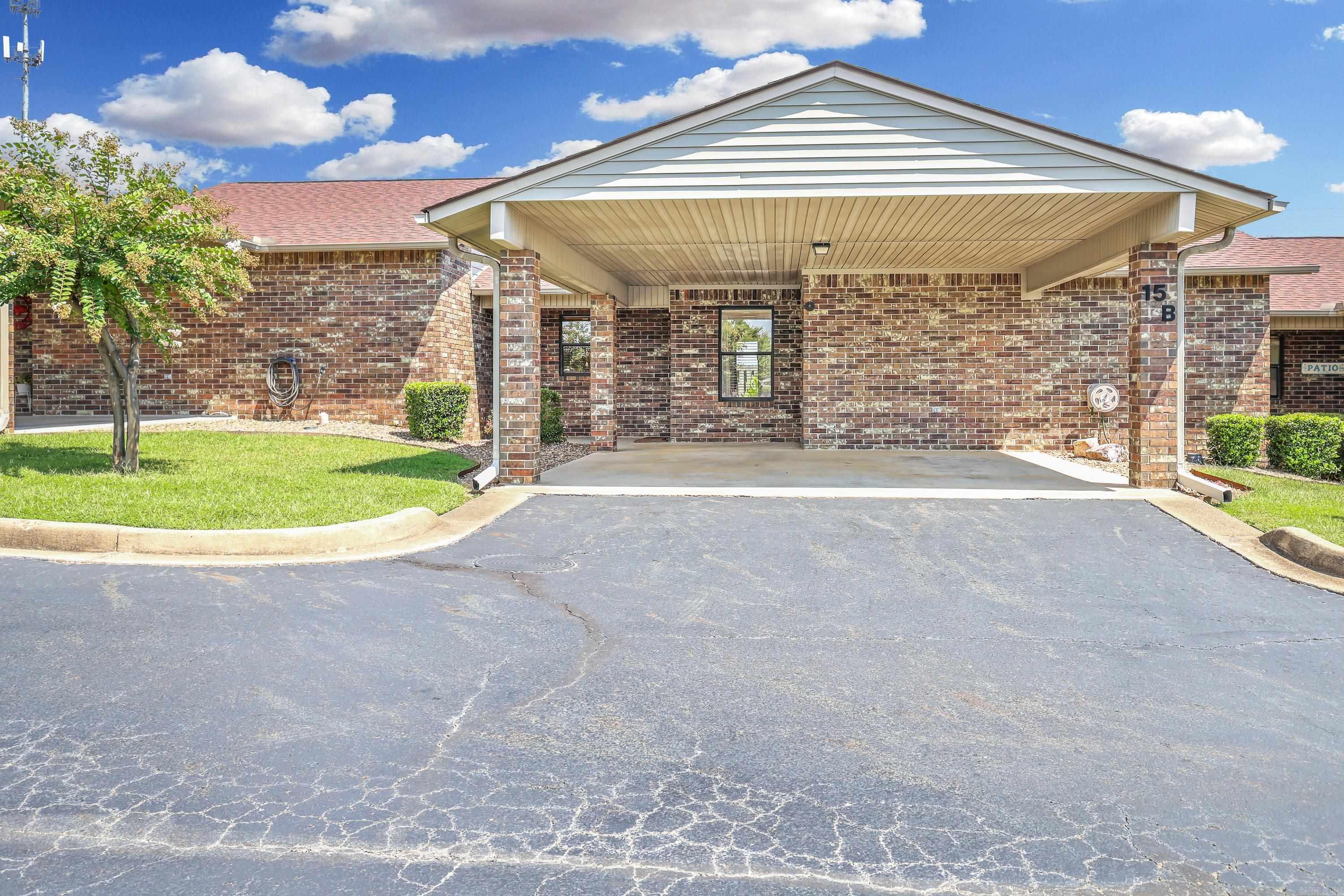 124 CORPORATE  Hot Springs, AR