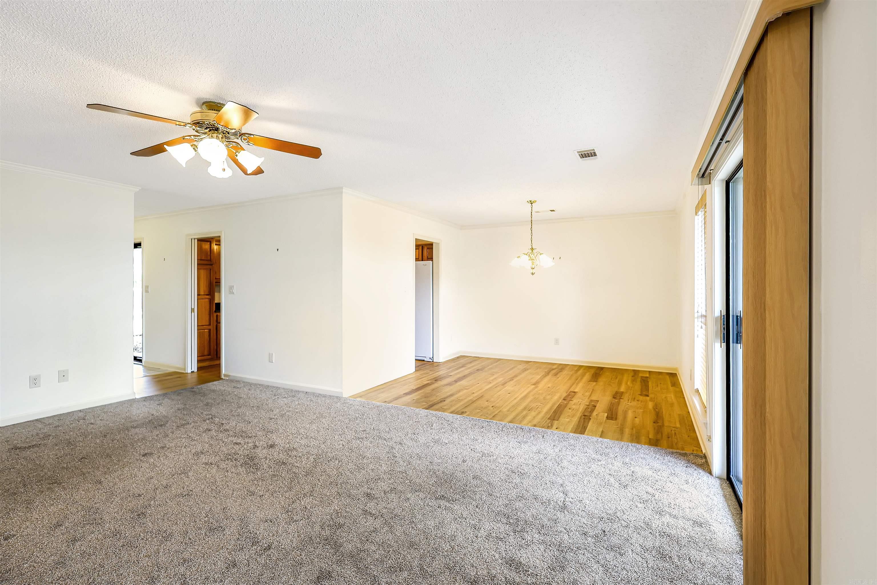 124 CORPORATE  Hot Springs, AR