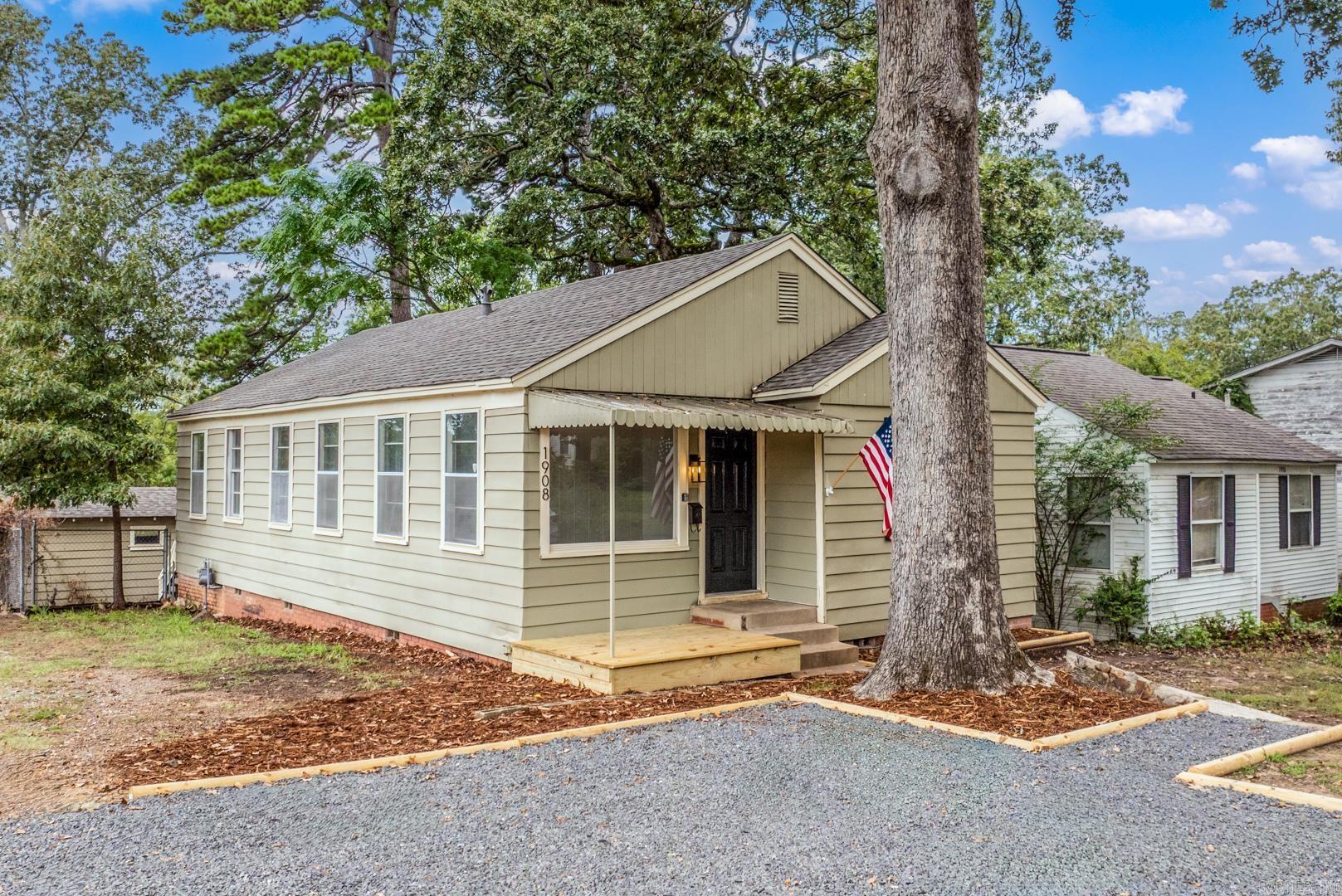 1908 S Pierce  Little Rock, AR