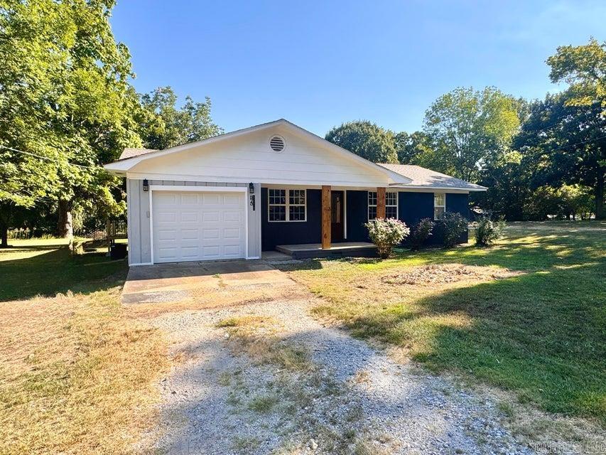875 Gravel  Newark, AR
