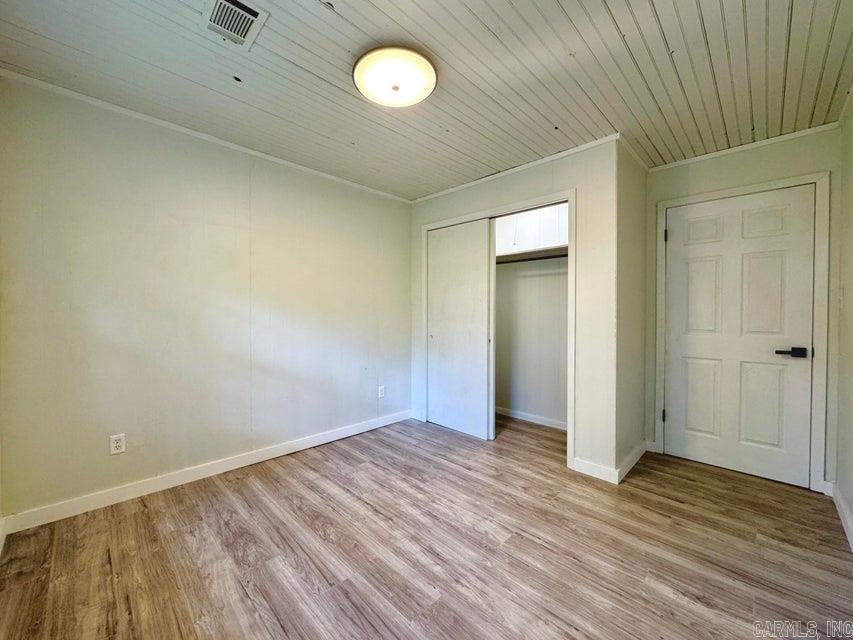 875 Gravel  Newark, AR