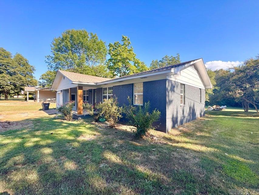 875 Gravel  Newark, AR