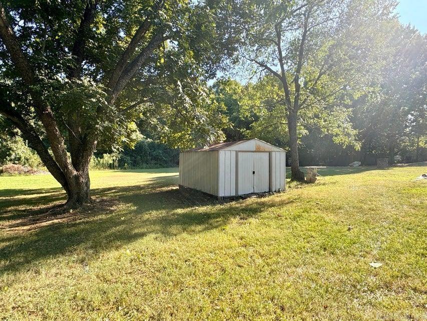 875 Gravel  Newark, AR