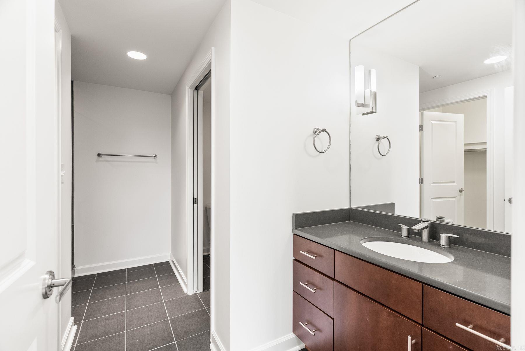 3700 Cantrell Rd #308  Little Rock, AR