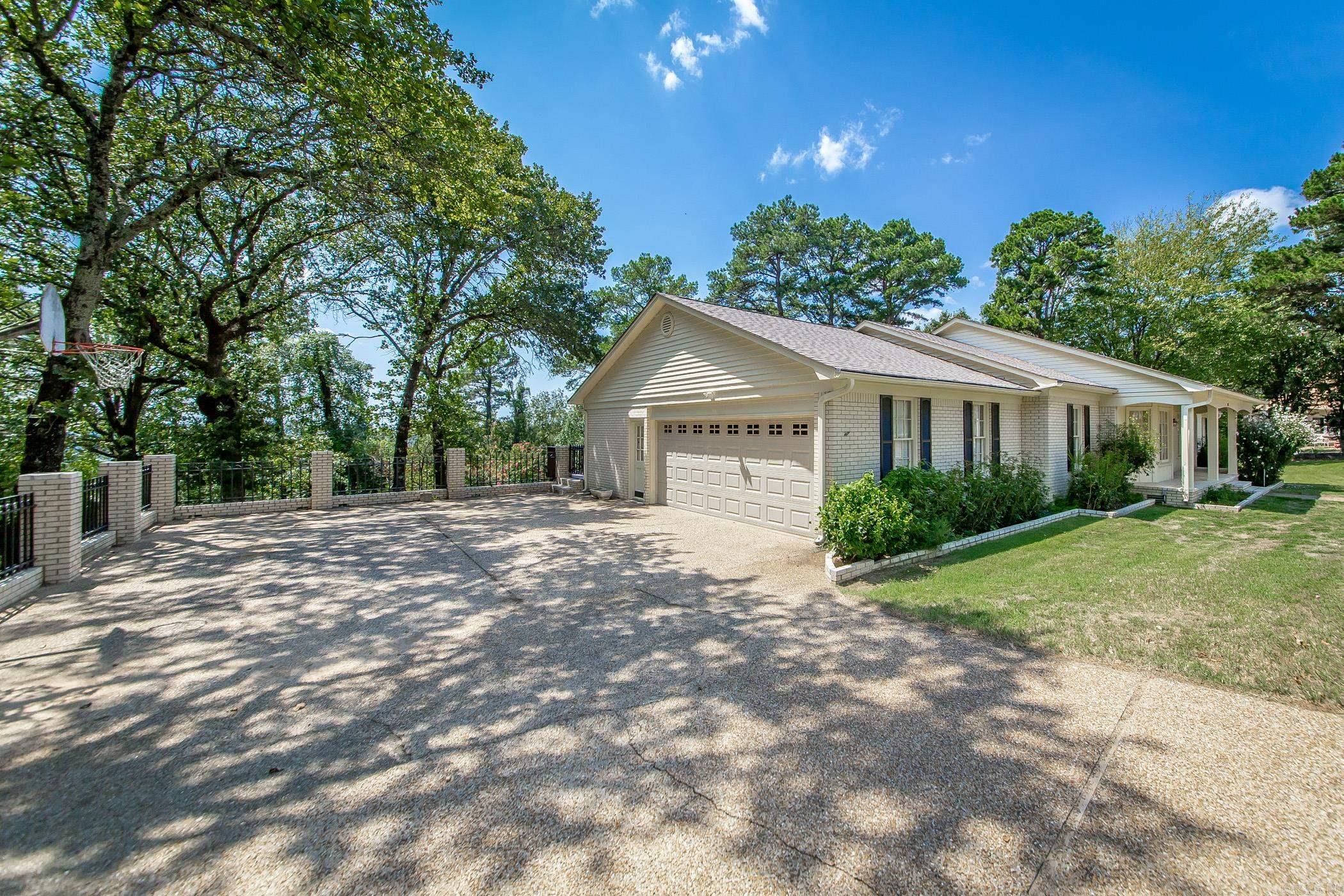 13051 Rivercrest Dr  Little Rock, AR