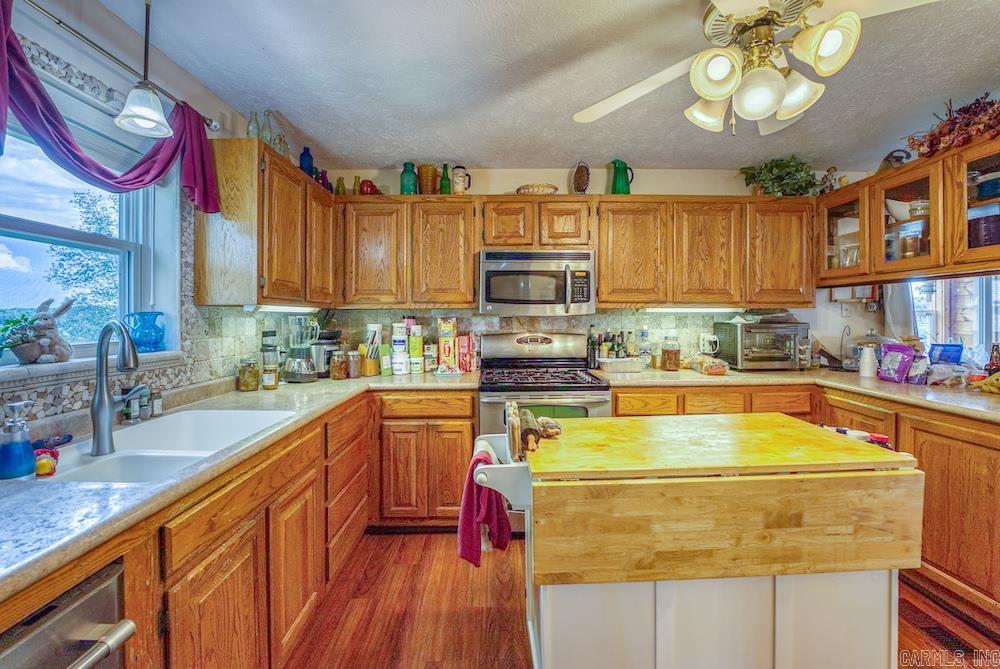 2333 CR 507  Berryville, AR