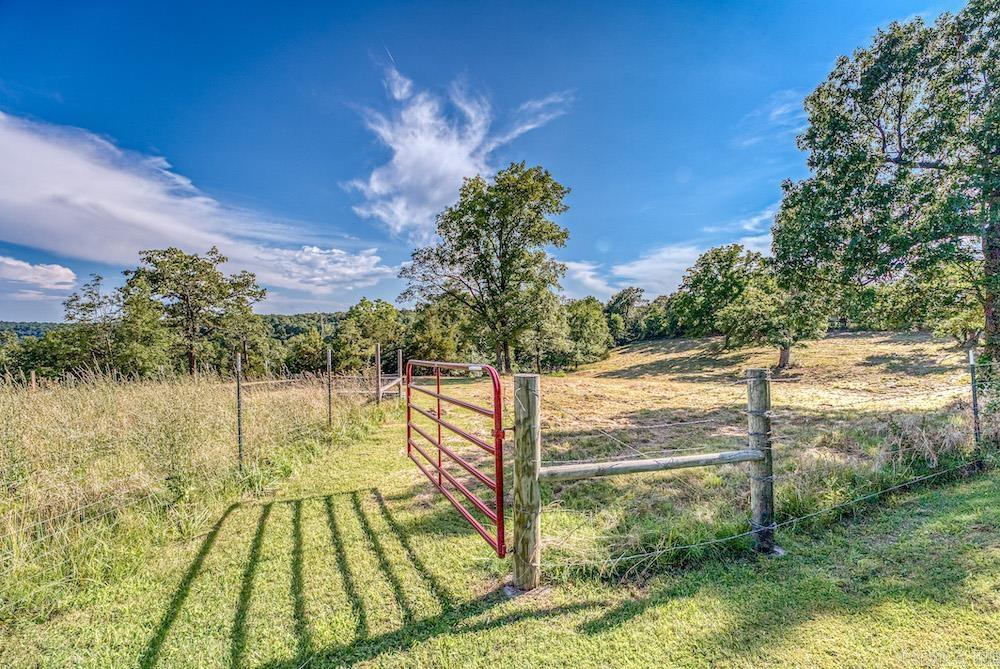 2333 CR 507  Berryville, AR
