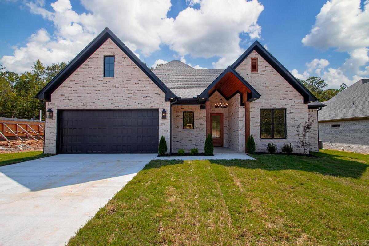 597 Valley Oak Drive  Sherwood, AR