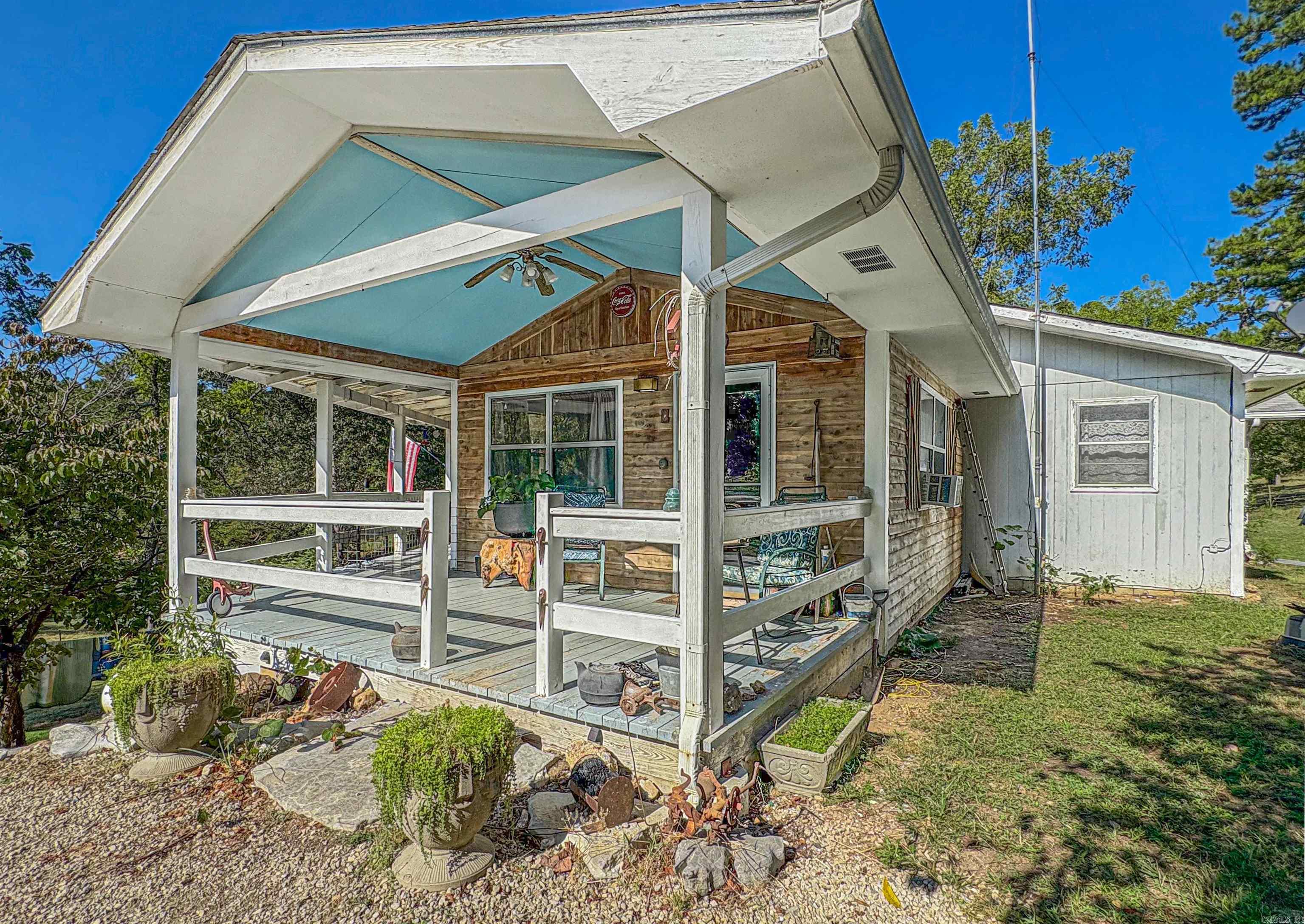 33 Ewe  Yellville, AR