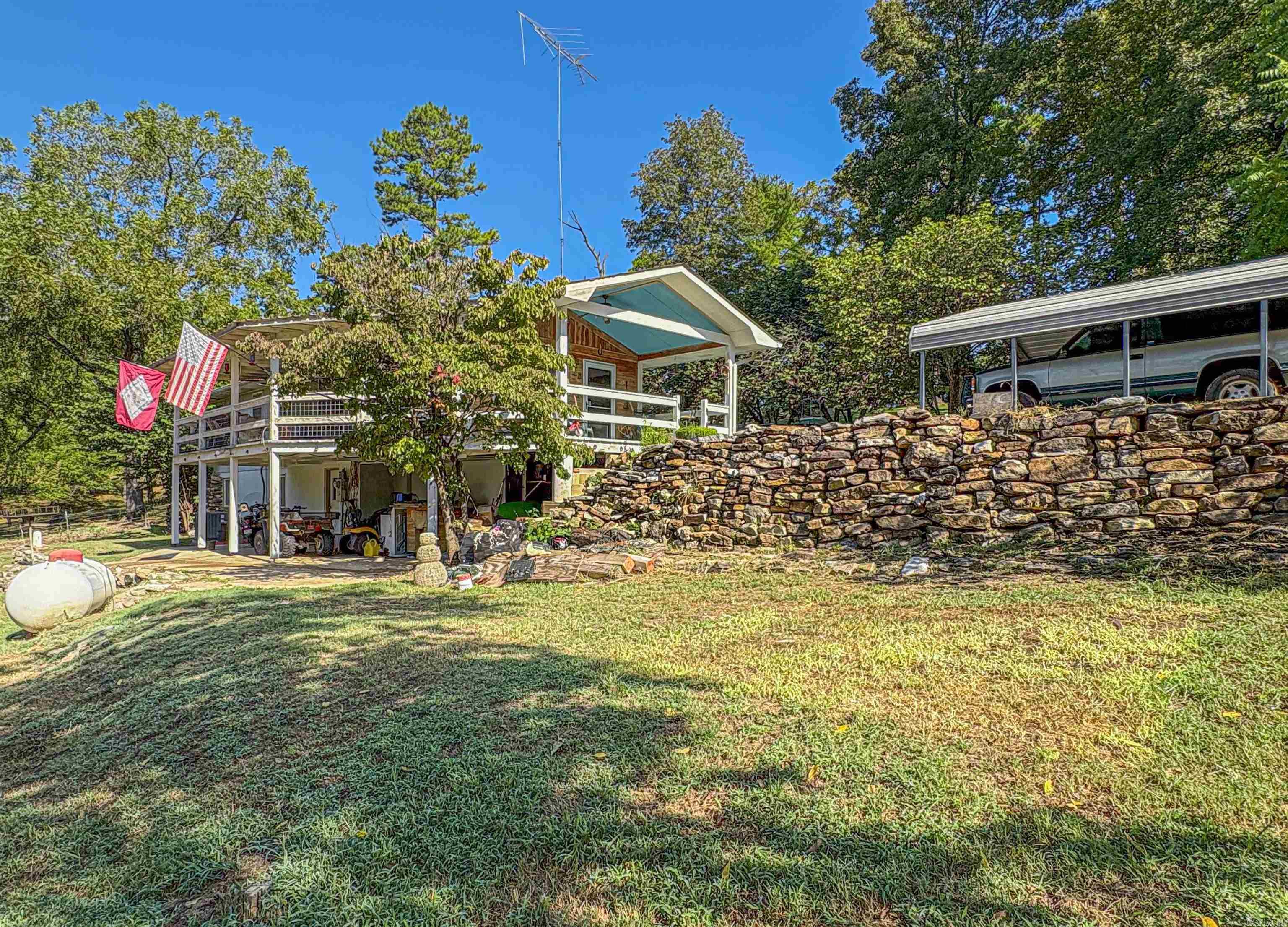 33 Ewe  Yellville, AR
