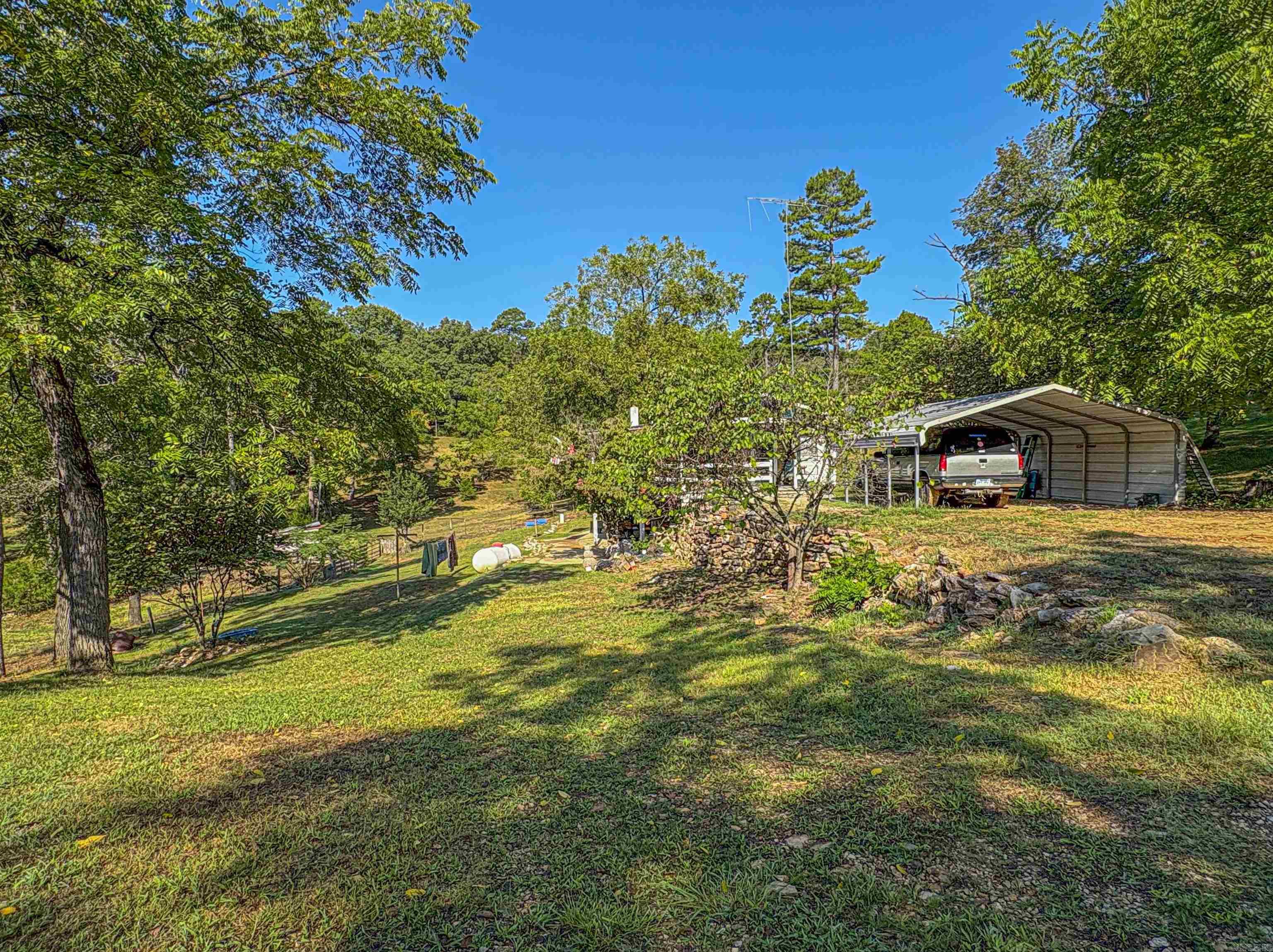 33 Ewe  Yellville, AR