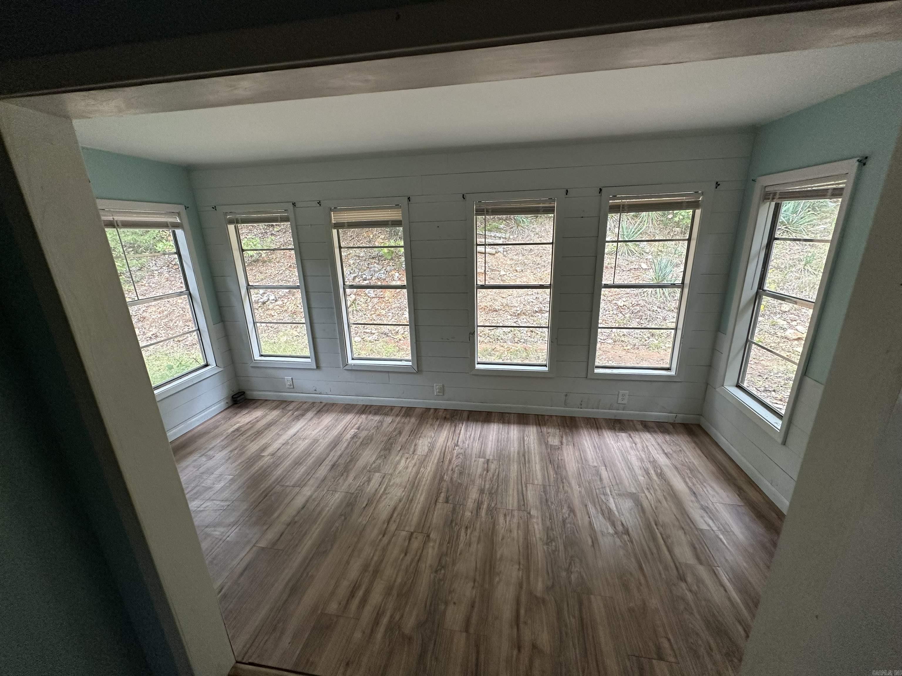 15 Niska  Cherokee Village, AR