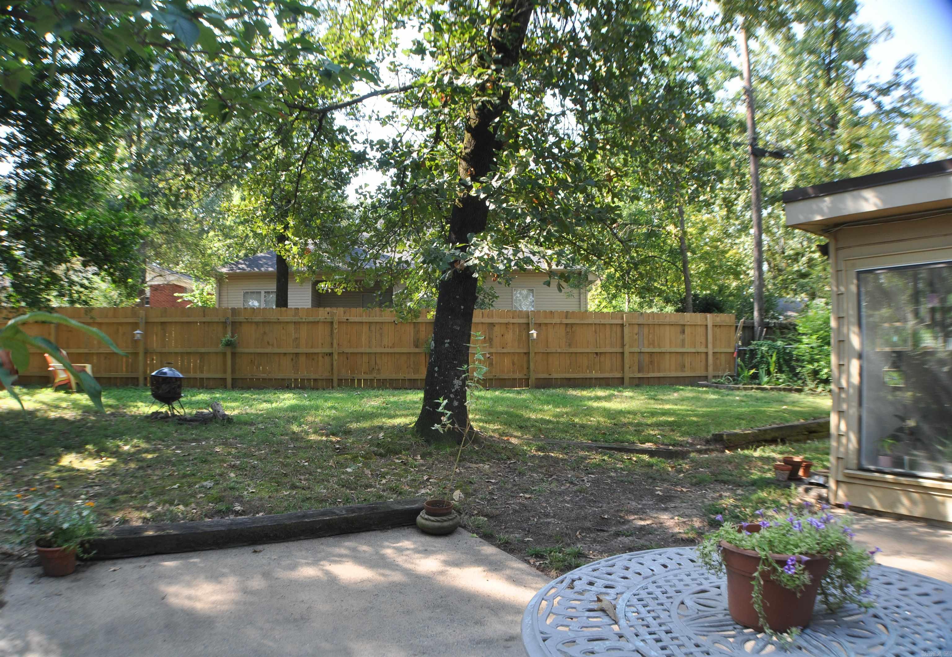 15 Tomahawk  Little Rock, AR