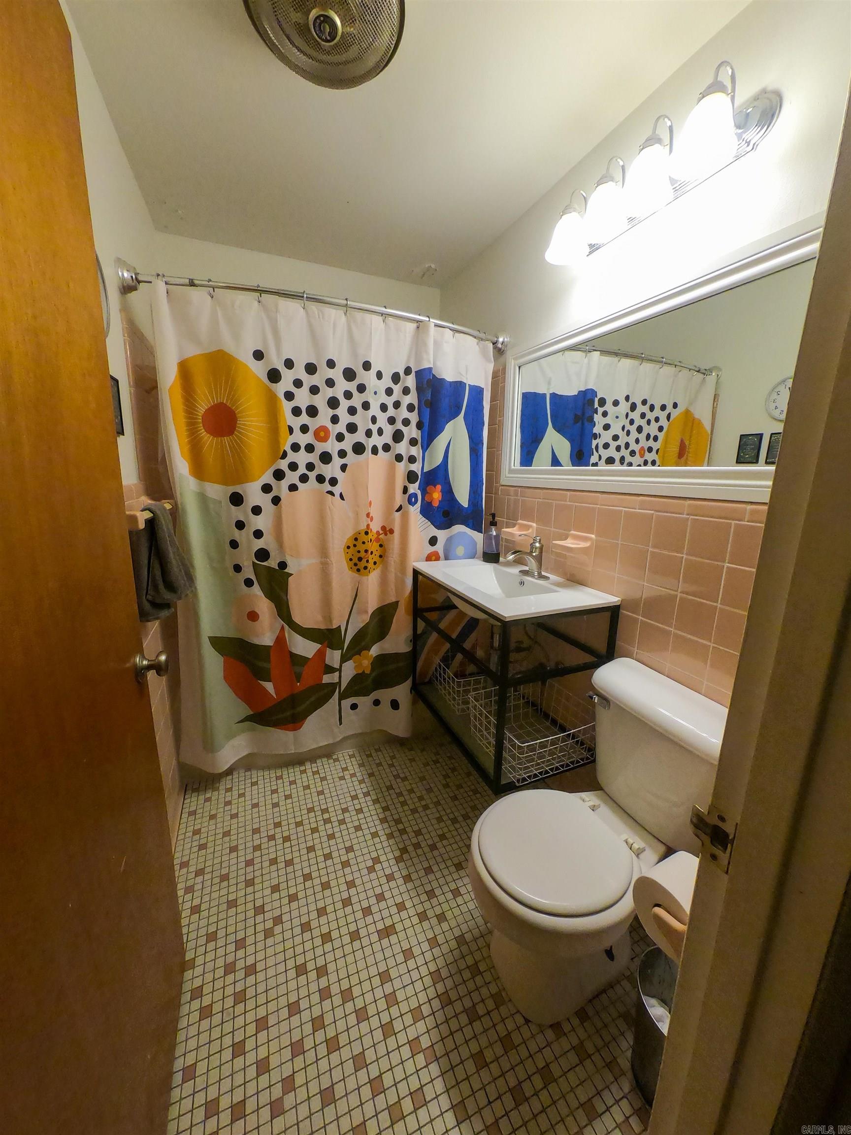 15 Tomahawk Road Little Rock, AR 72205-5047