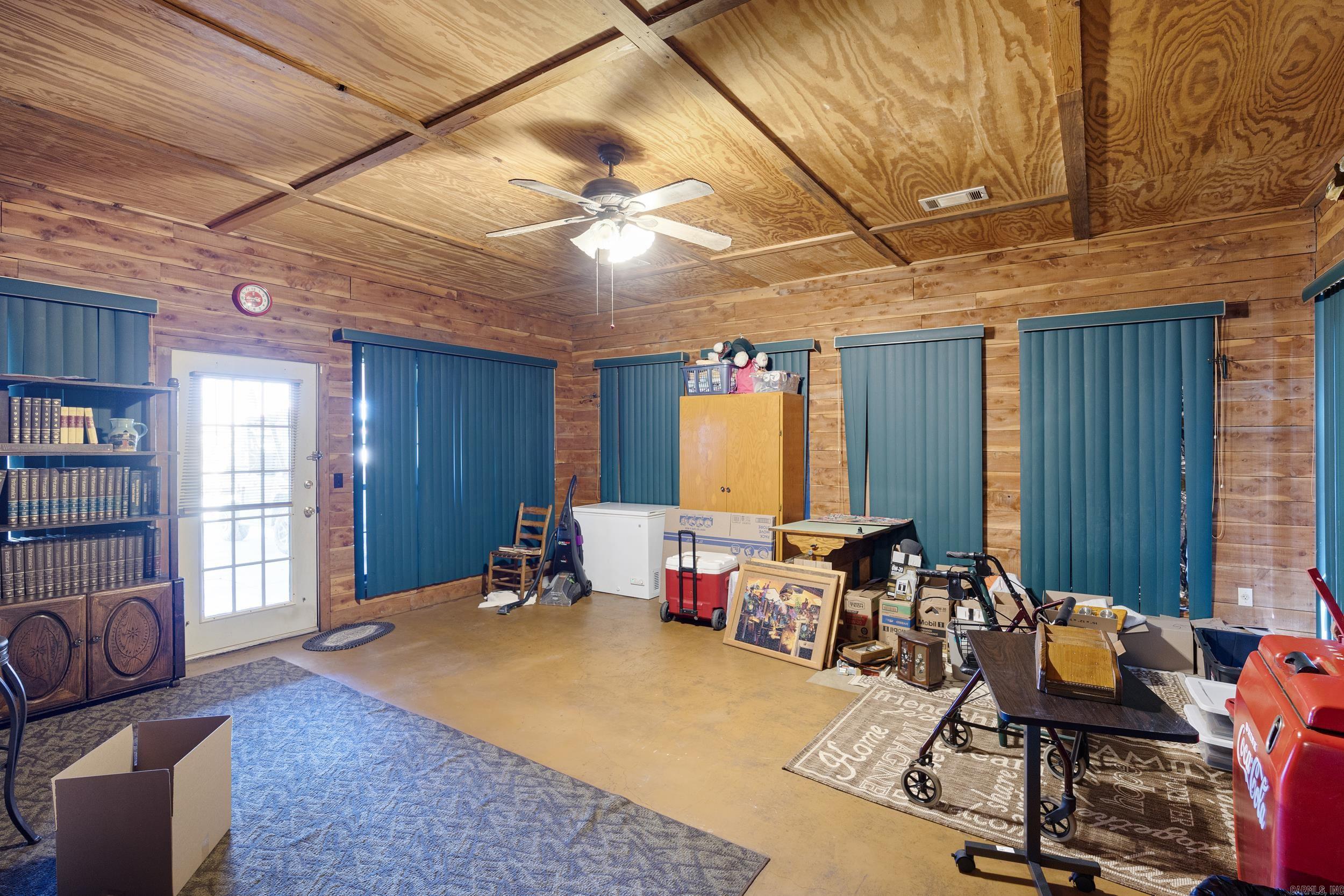 10577 Pleasant Valley  Ola, AR