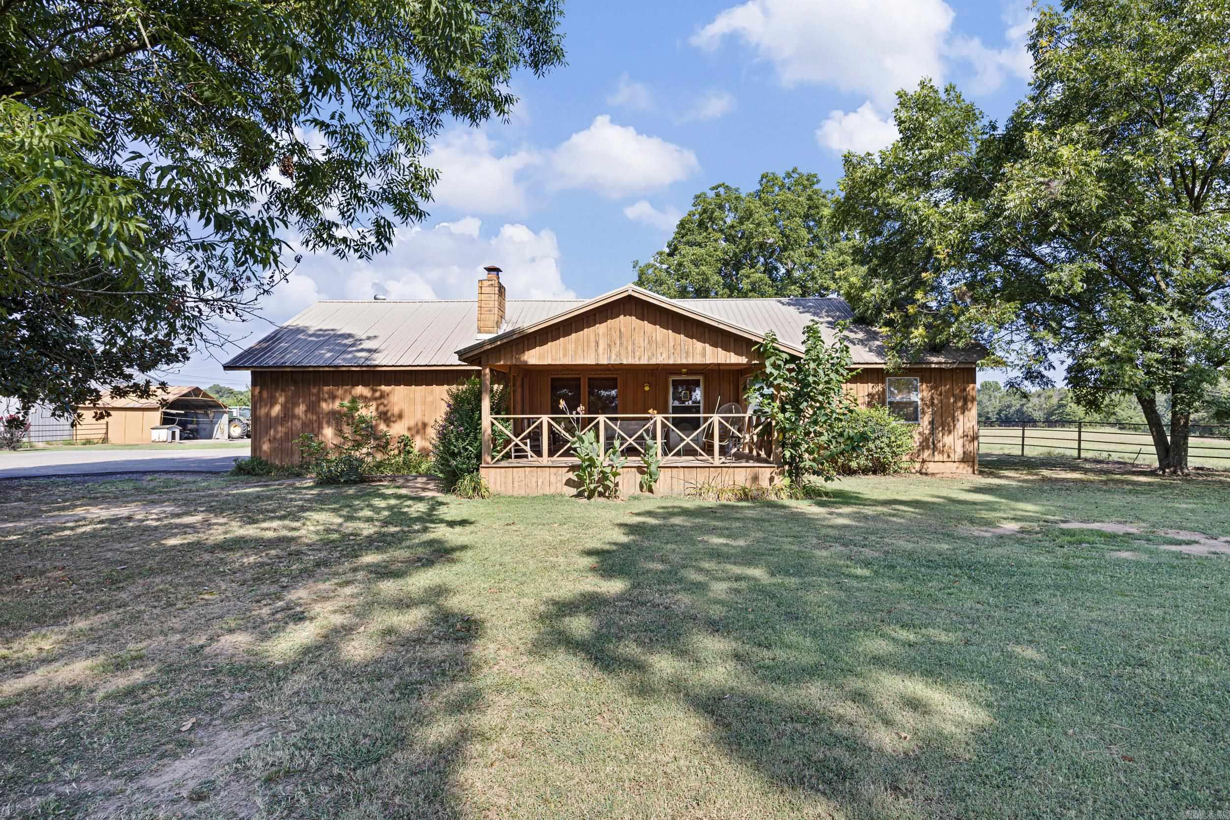 10577 Pleasant Valley  Ola, AR